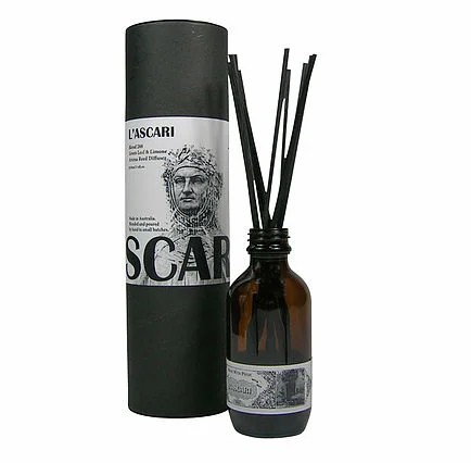 Reed Diffuser $40.00 The L'ASCARI Aroma Reed Diffuser comes in a beautiful amber glass bottle and uses 100ml of aroma oil to discreetly fill your space with a choice of 4 amazing fragrances. No alcohol is used and easy diffuser comes with 10 black wooden reed sticks. Last 6-9 months. Made in Australia. - Green Leaf & Limone - Sandalwood & Patchouli - Tobacco Leaf & Vetiver - Green Leaf & Fig