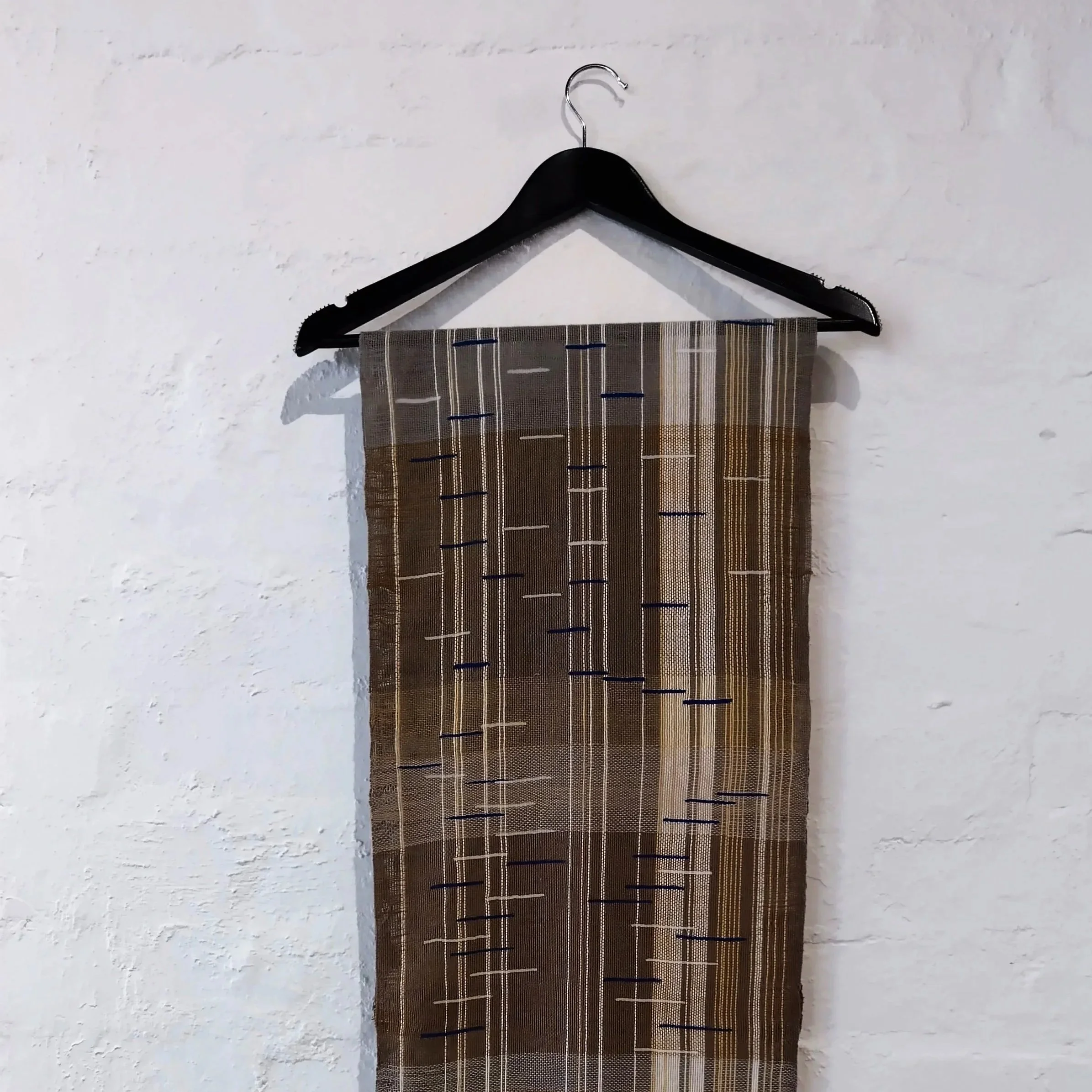 Valeria Benavides - Saori Weave Scarf, Light Beige and Navy