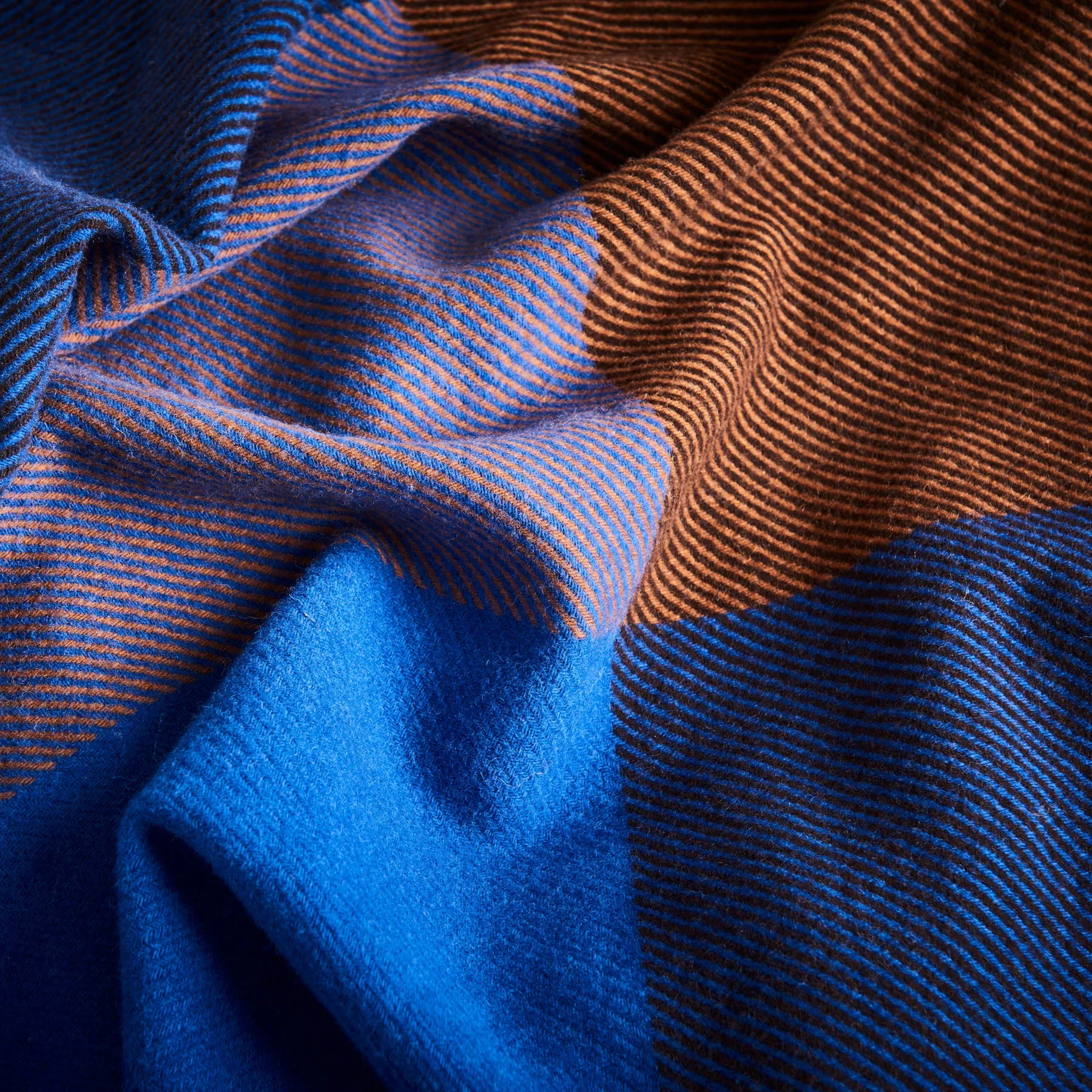 GEM_Wool_Throw_COBALT.webp