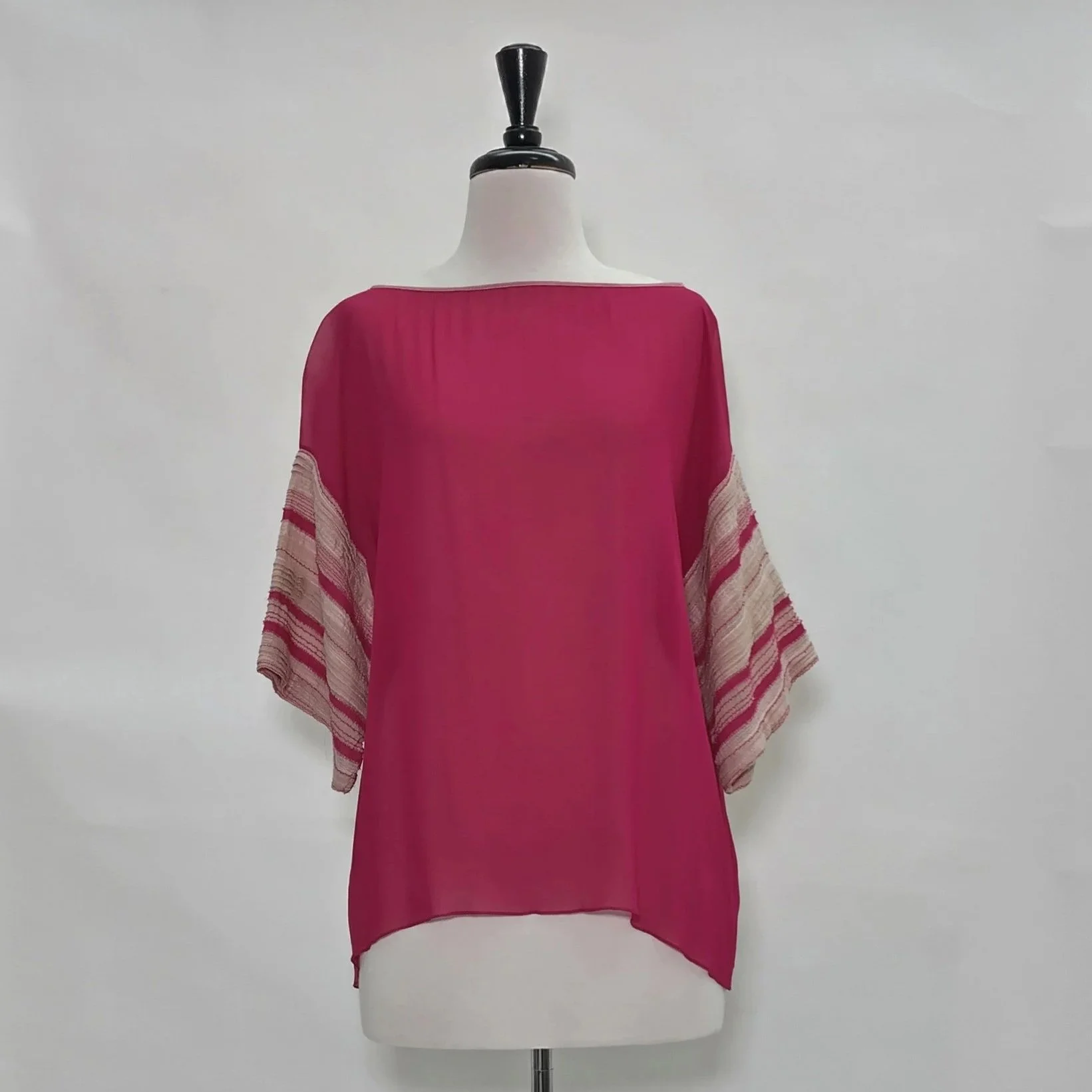 Akira Isogawa - Short Sleave Top in Pink