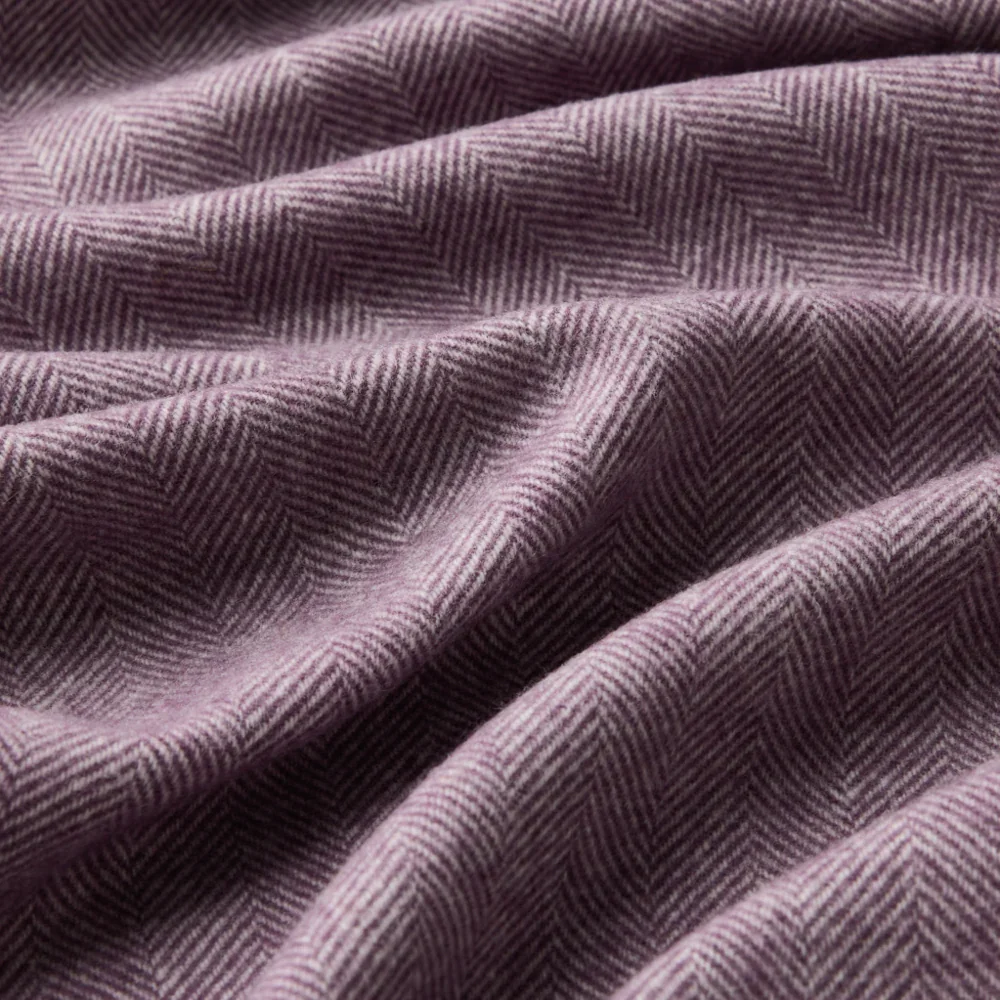 WAVERLEY_MILLS_HERRINGBONE_Merino_Wool_Throw_PLUM_9351821037104_DETAIL.webp