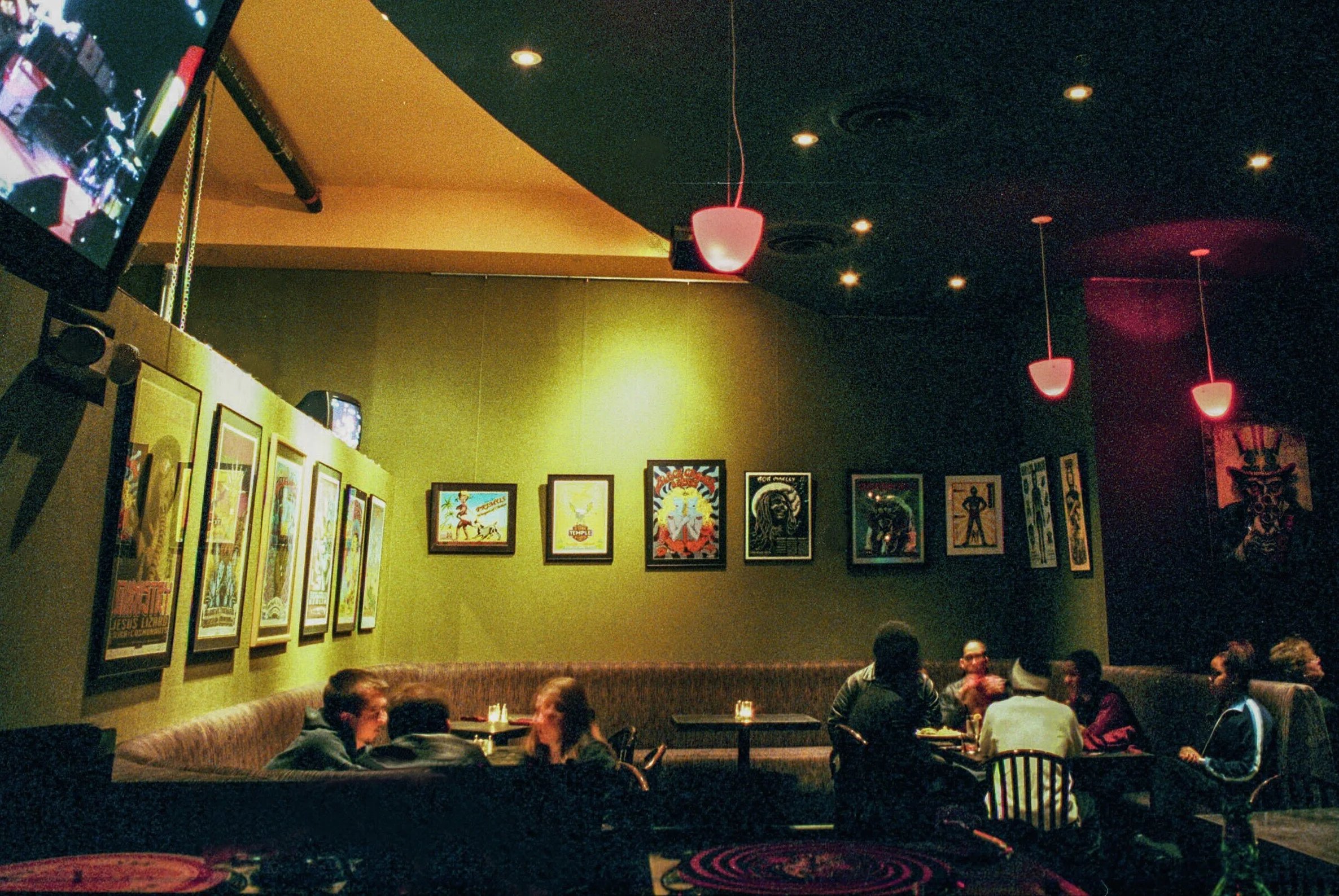 13 Knitting Factory -13xecc.JPG