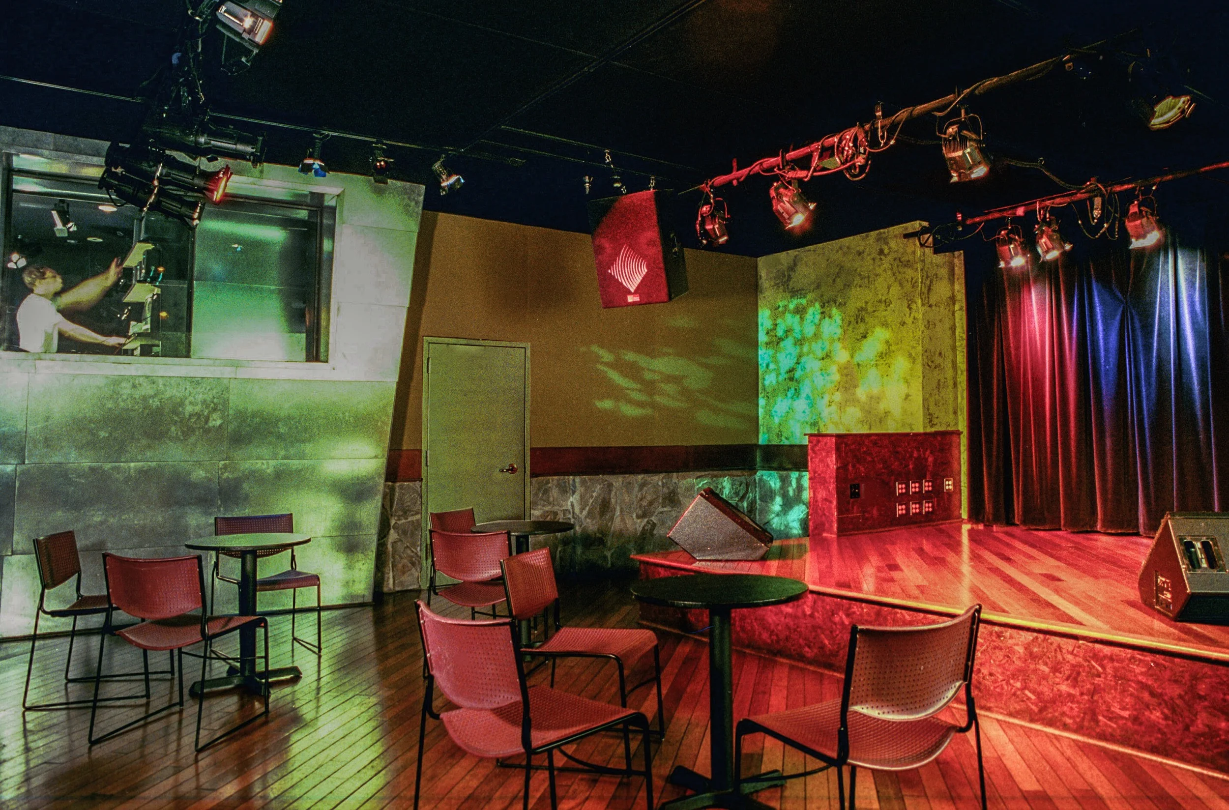 15 Knitting Factory -01xec.JPG