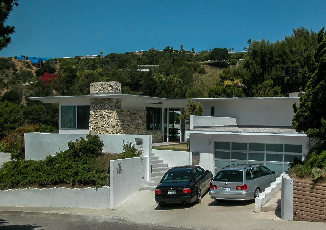 Taormino Res -street 1e.JPG