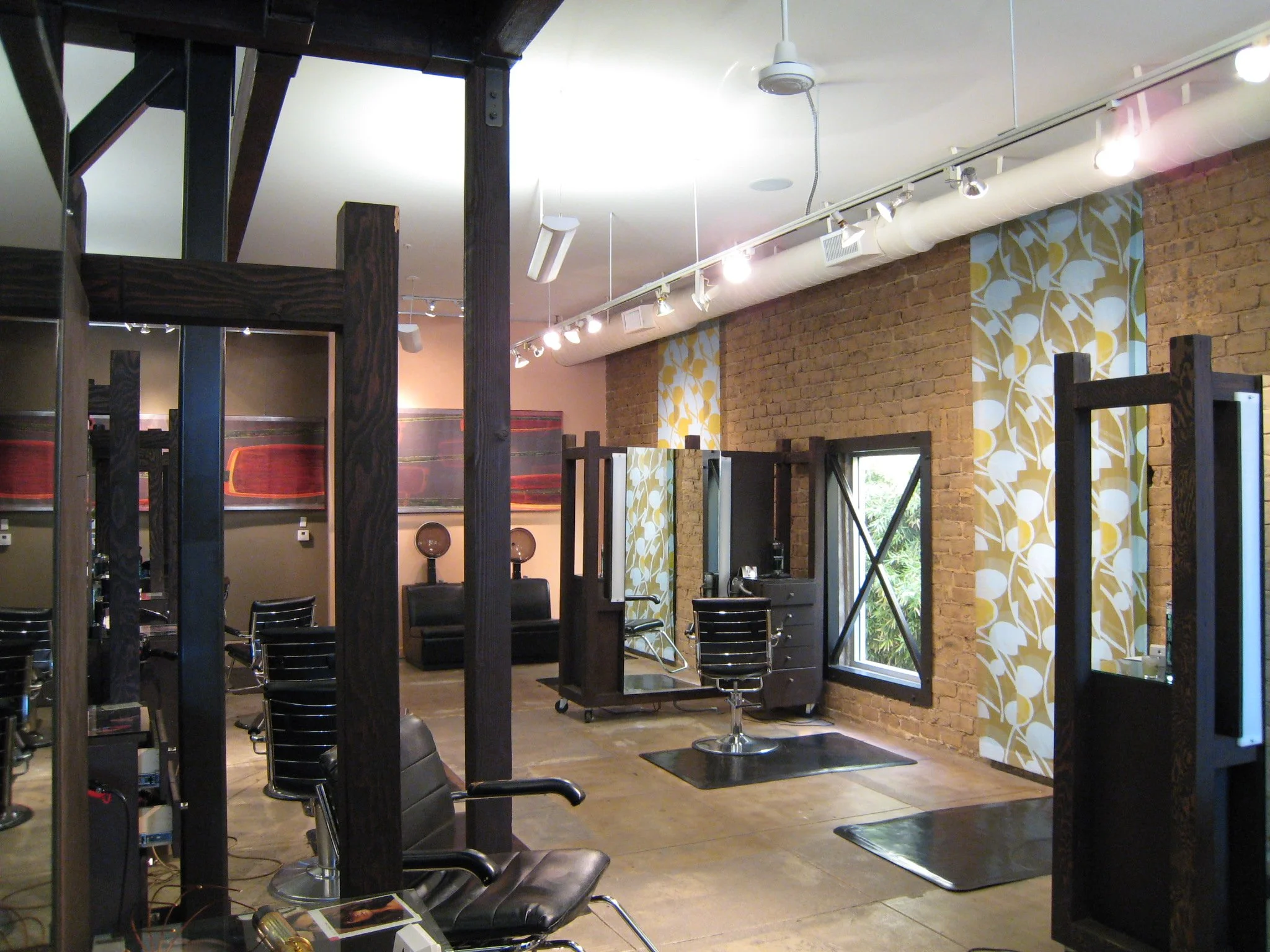 L SALON VIEW.jpg