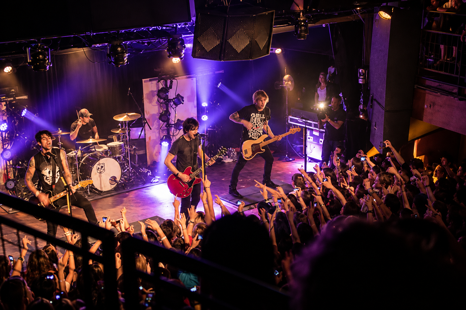 - knitting factory -Knit -Villarin a.png