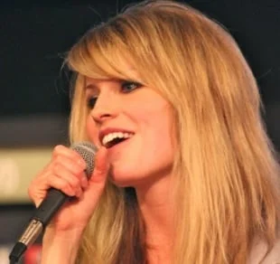 Lyndsi.jpg