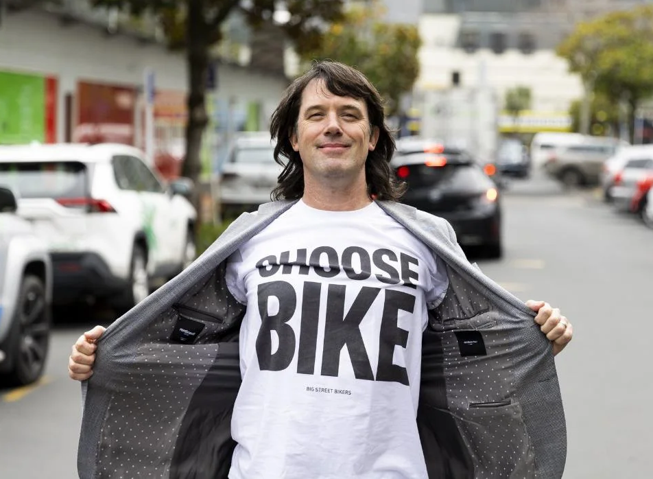 Cleve Cameron_Choose Bike.png
