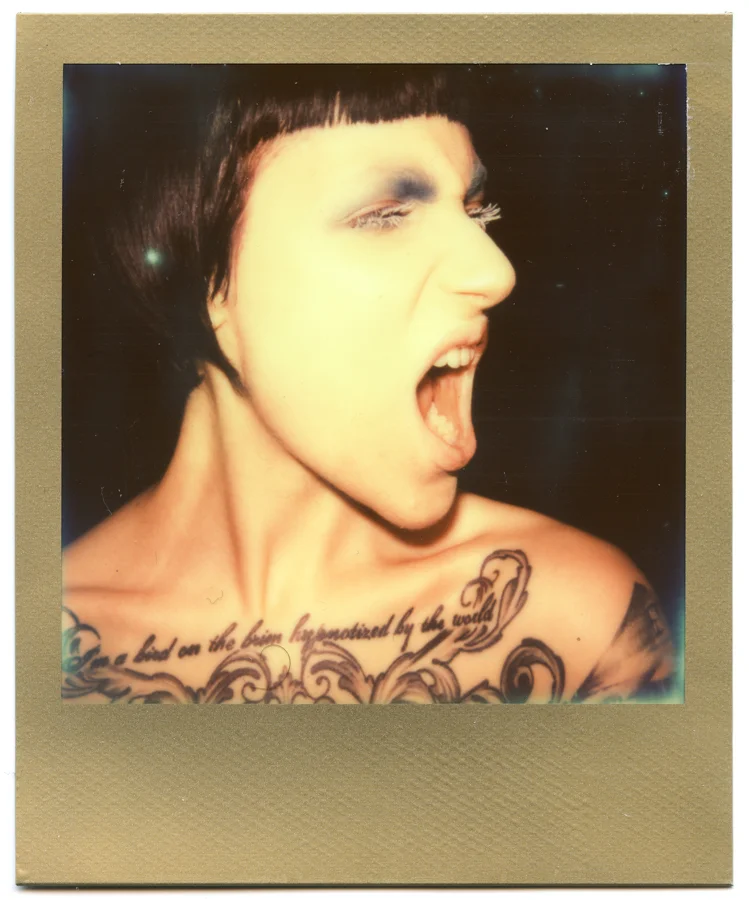 Clara Polaroid 10photos933.jpg