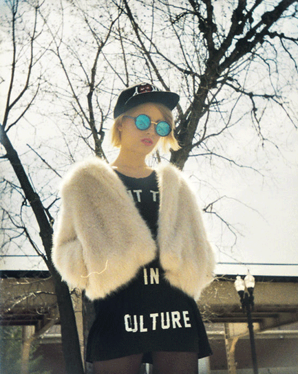 Rachel-Lynch-Apr-16,-13-10photos.gif