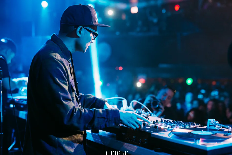 TimBuck2Forever Dec 29, 2015 10photos-20.jpg
