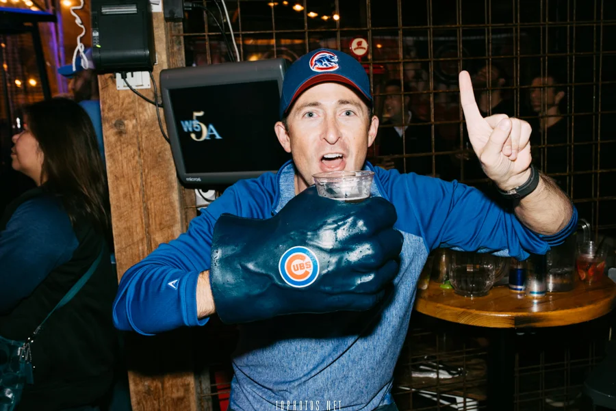 Deuces and The Diamond Club, Cubs Game 7 Nov 2, 2016 10photos-115.jpg