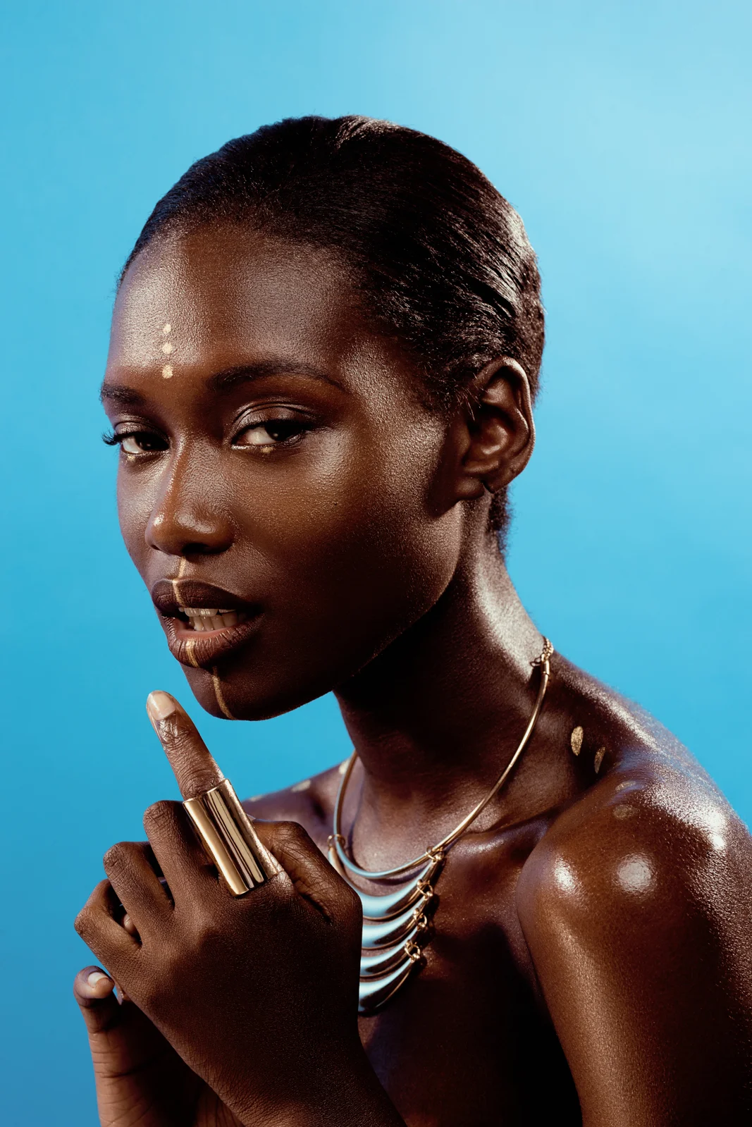 Essence Taylor Aug2017 10photos-4.jpg