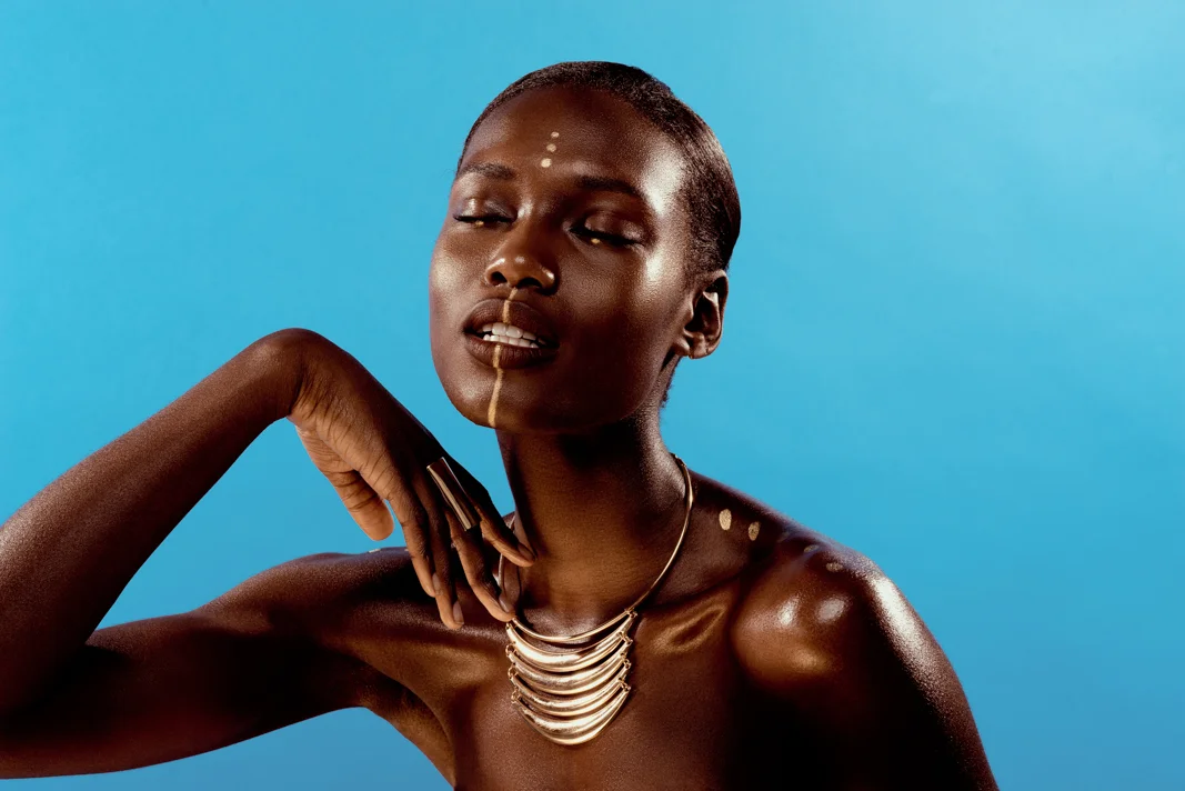 Essence Taylor Aug2017 10photos-8.jpg