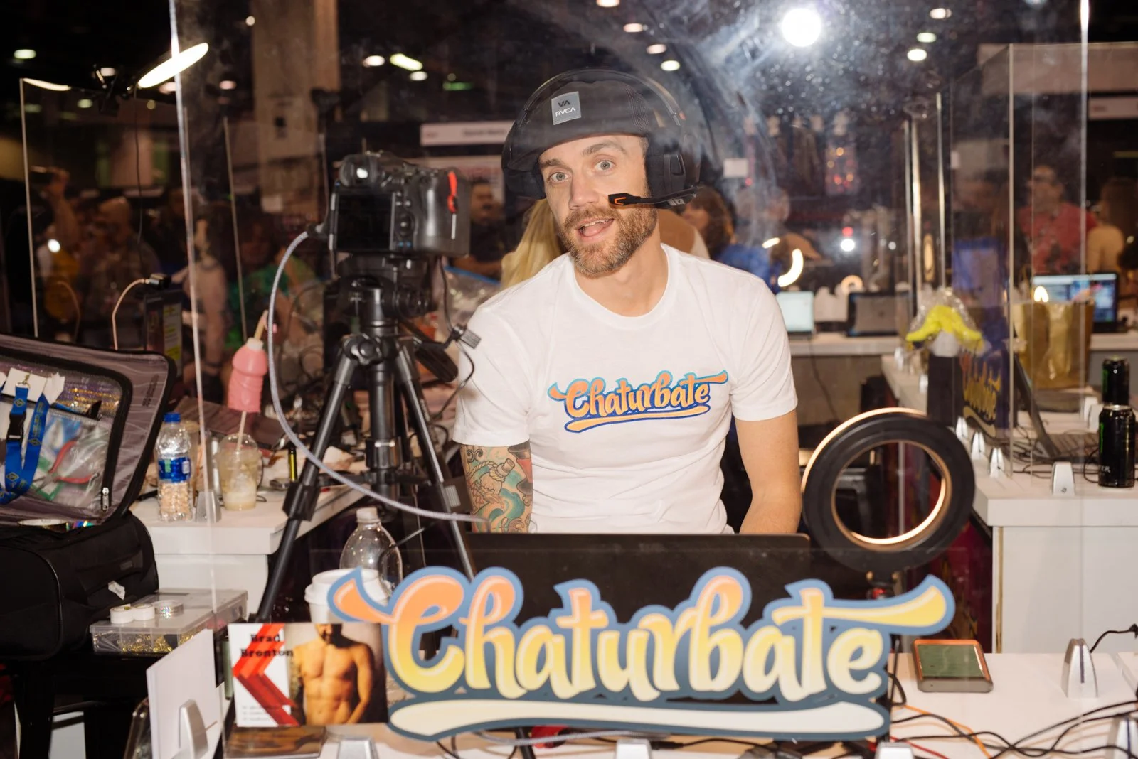 Exxxotica May 1, 2022 10photos-13.jpg