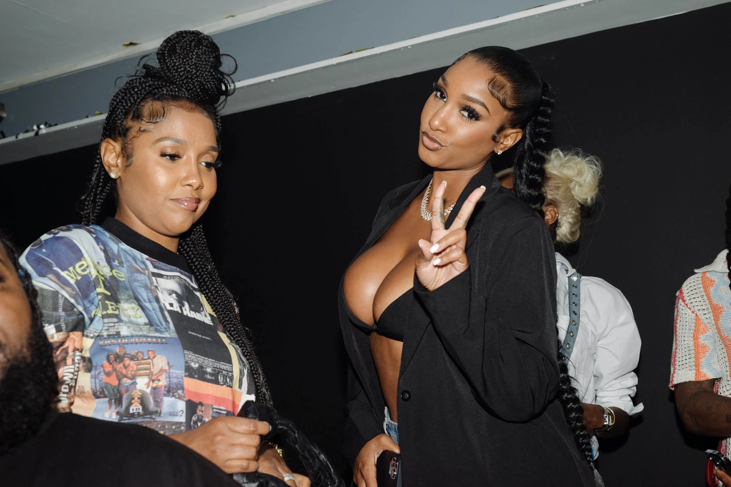 Blo Room 1 Year Anniversary Sep 6, 2022 10photos-43.jpg