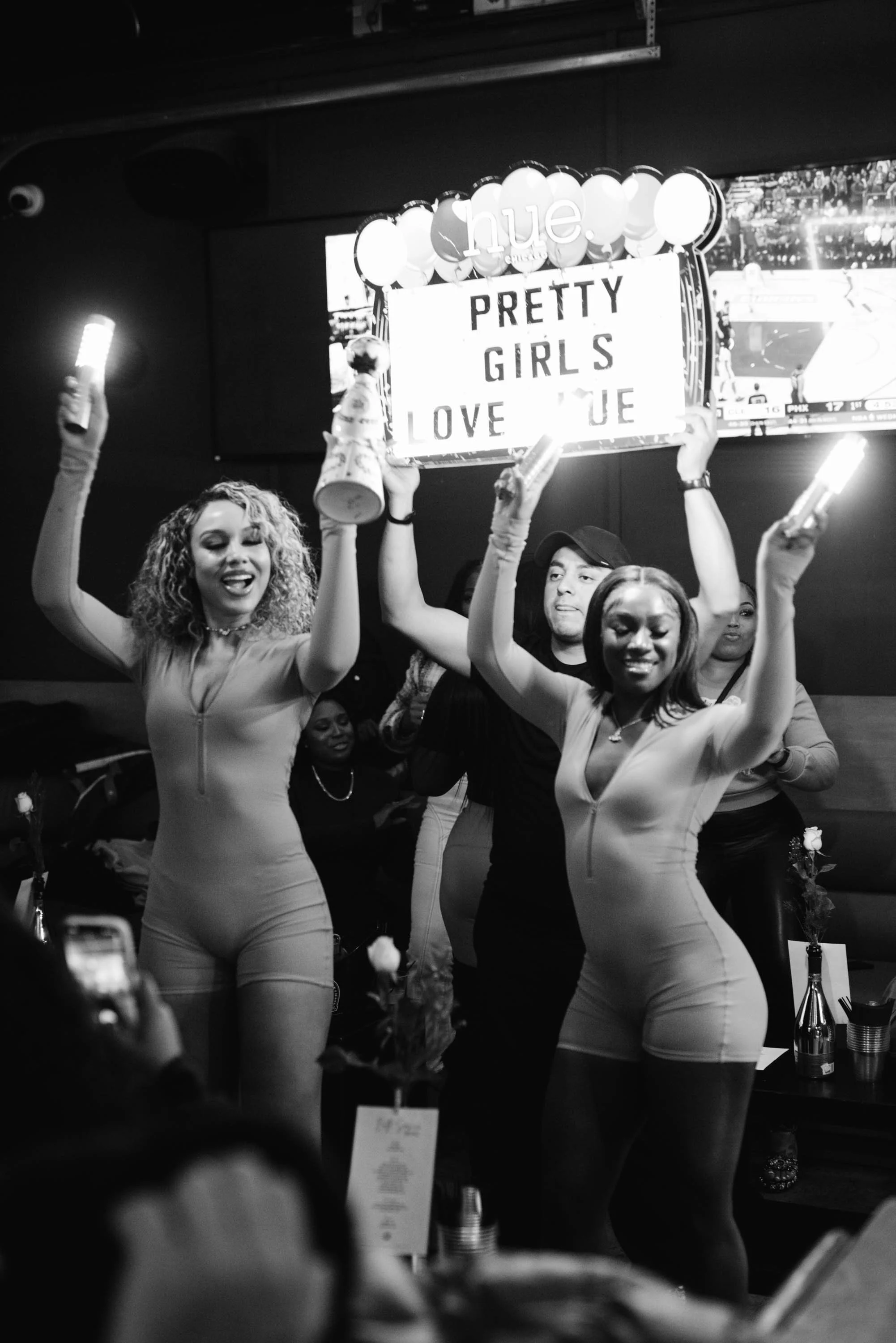 Pretty Girls, Ladies Night, Hue Chicago Apr 3, 2024 10photos-73.jpg