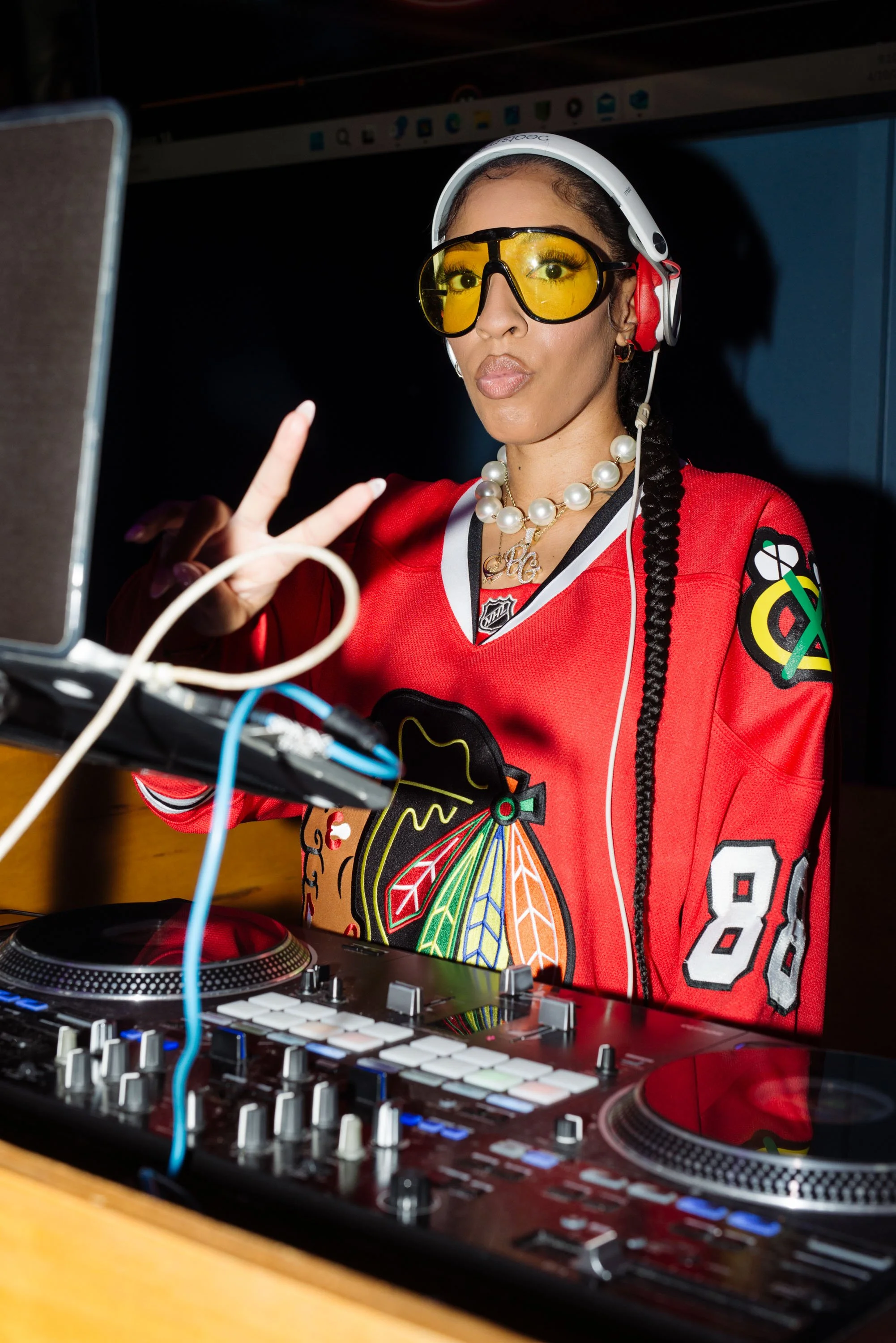 Pretty Girls, Ladies Night, Hue Chicago Apr 10, 2024 10photos-34.jpg