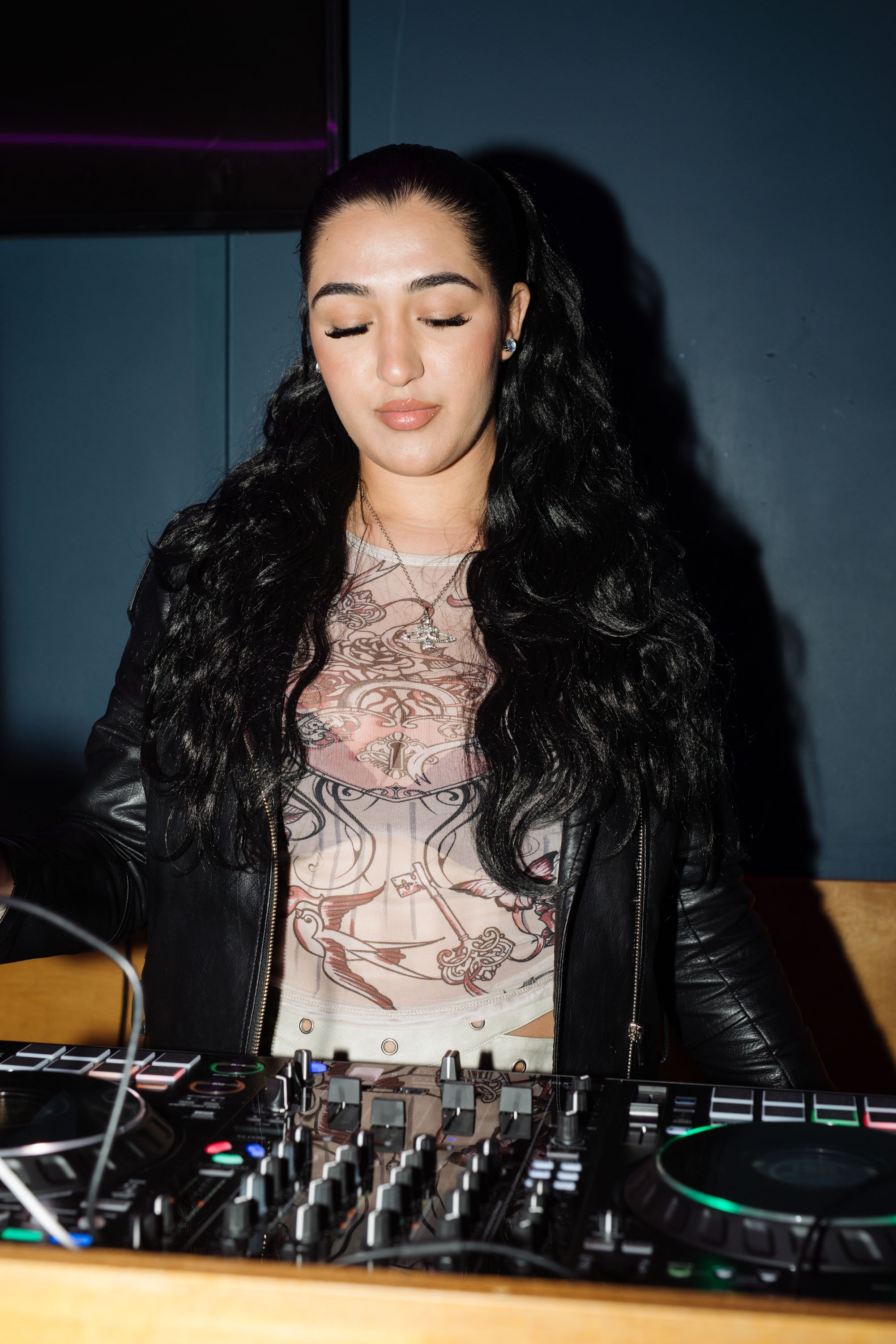 Pretty Girls, Ladies Night, Hue Chicago Apr 24, 2024 10photos-9.jpg