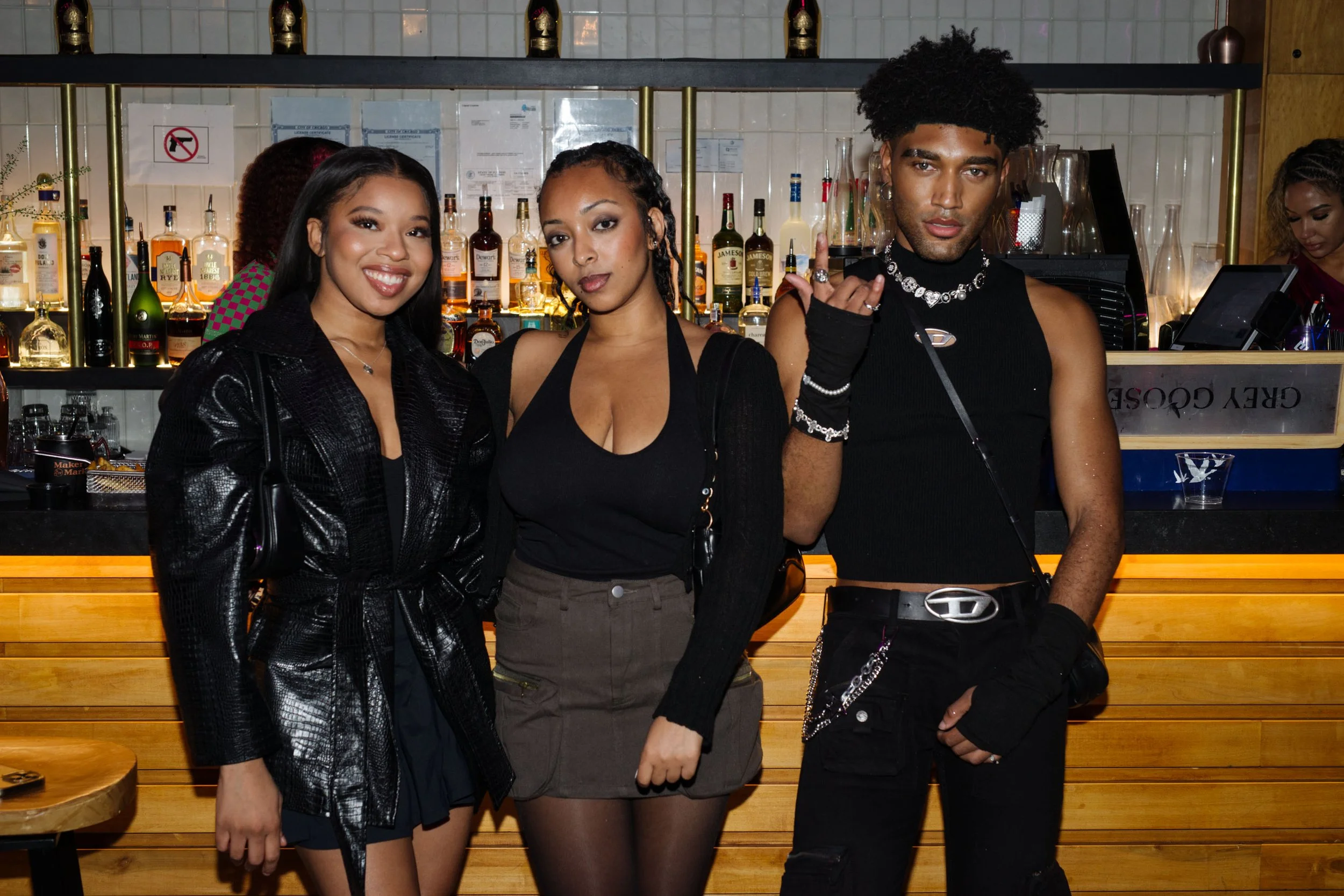 Pretty Girls, Ladies Night, Hue Chicago Apr 24, 2024 10photos-70.jpg