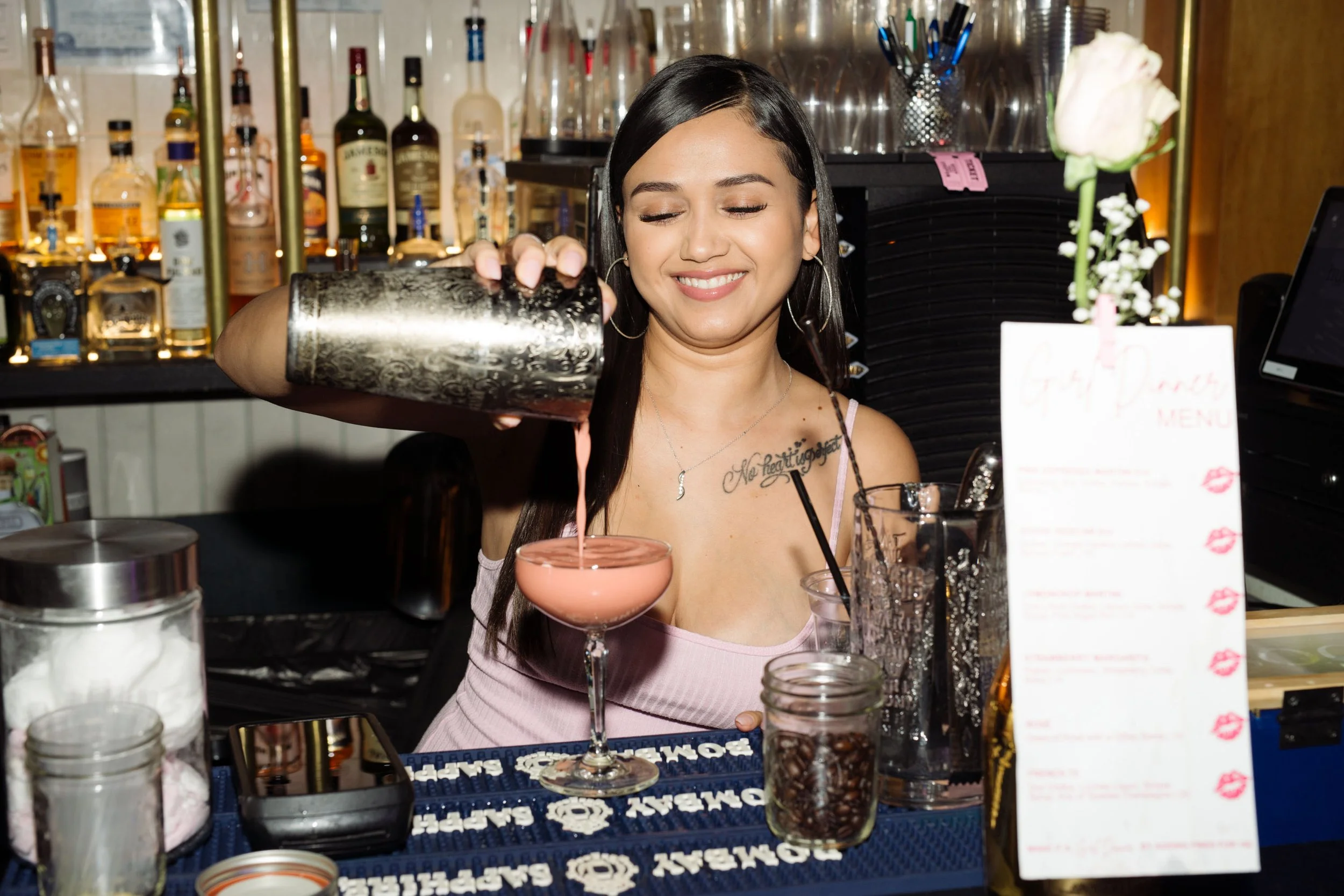 Pretty Girls, Ladies Night, Hue Chicago May 15, 2024 10photos-5.jpg