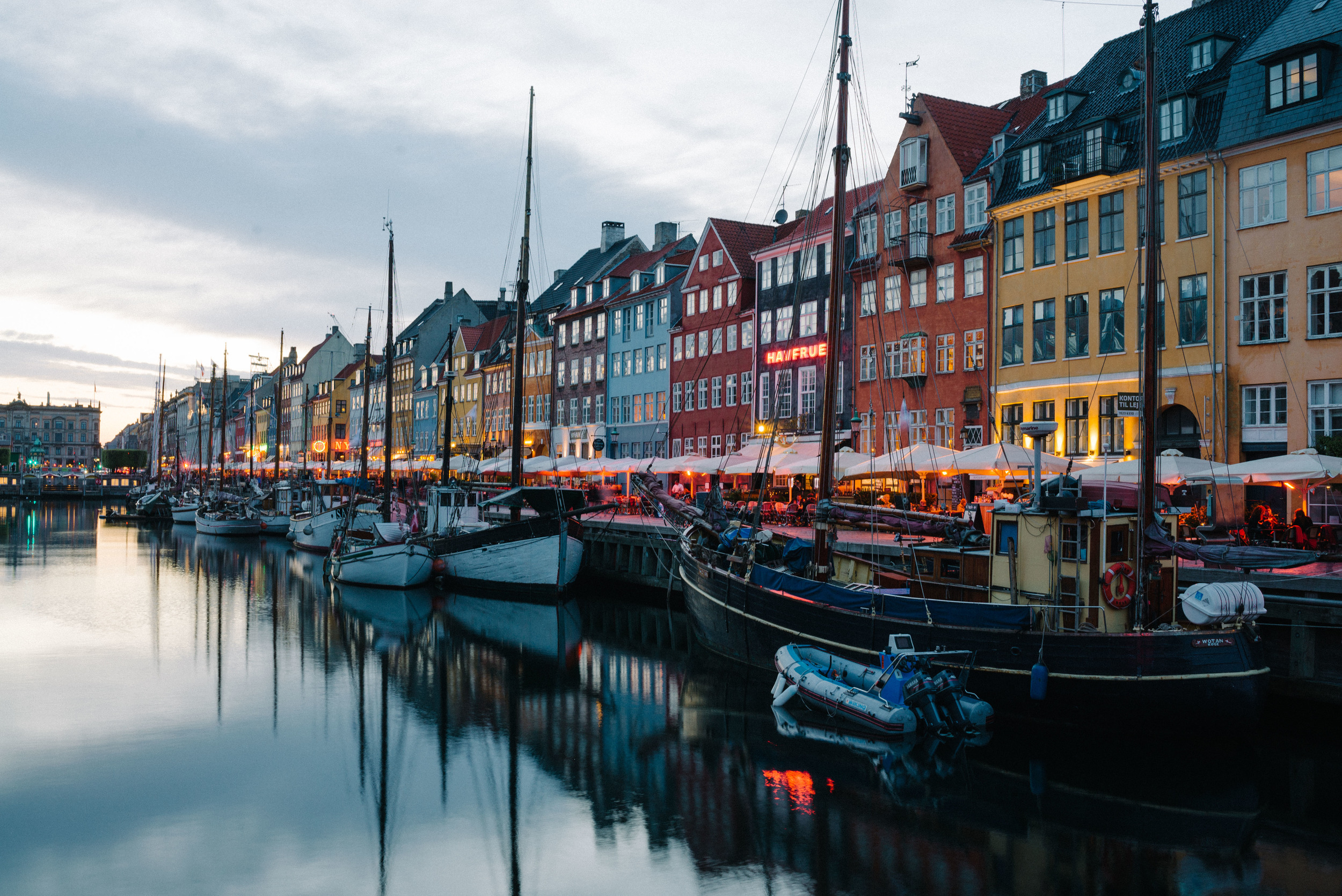 <strong>COPENHAGEN</strong><a href="/copenhagen-travel-guide">DENMARK »<a>