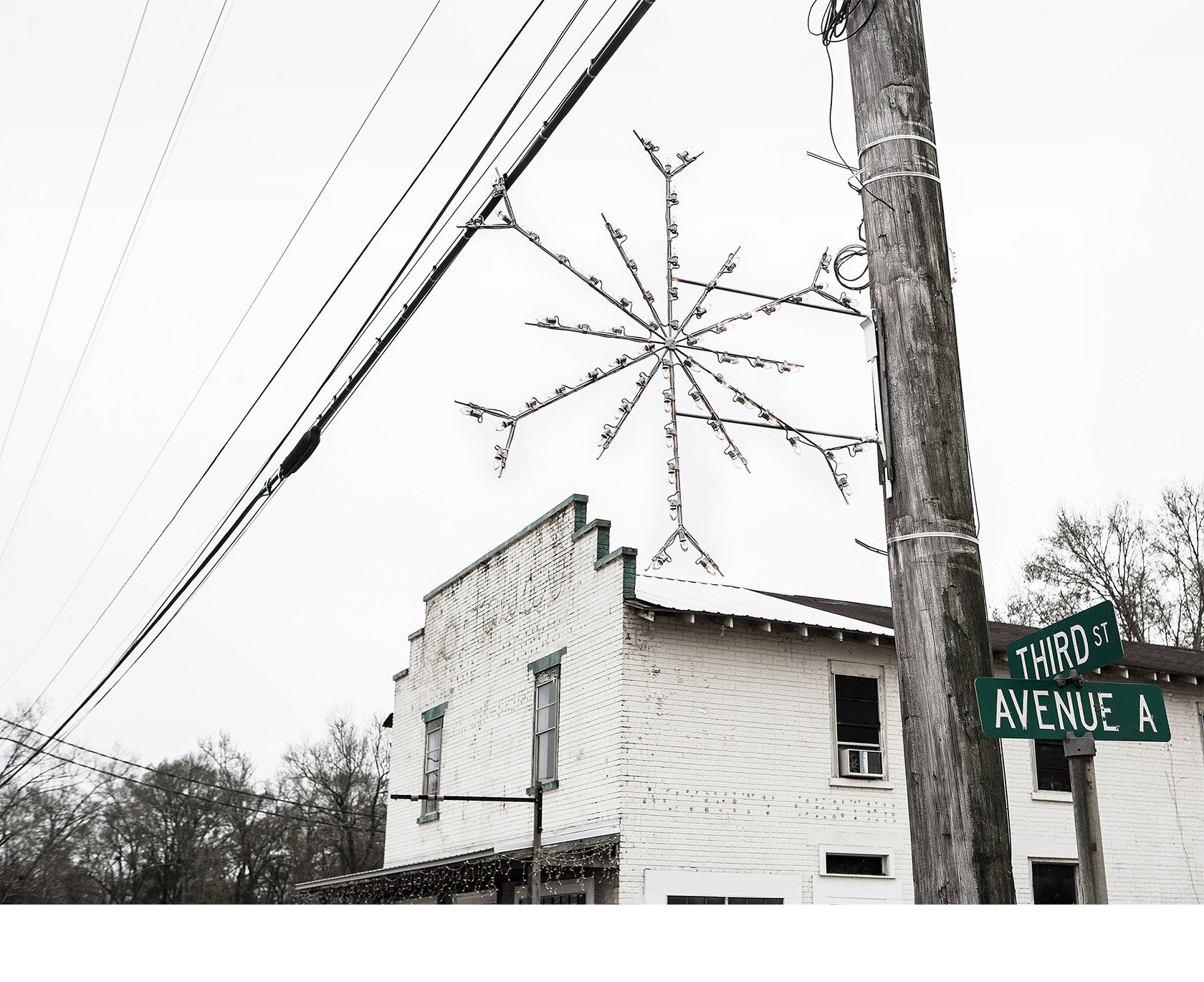 Third-Avenue-The-Other-Side-Of-Christmas-Barry-Salzman.jpg