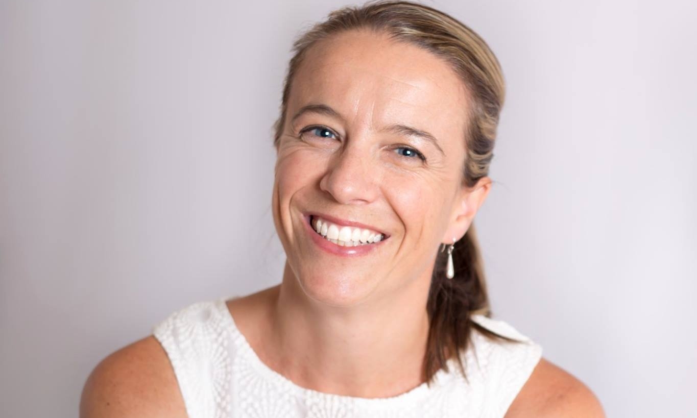 {Ep. 32} Fiona Sutherland on Activism Fatigue, Mindfulness, and Experiencing Your WHOLE Self