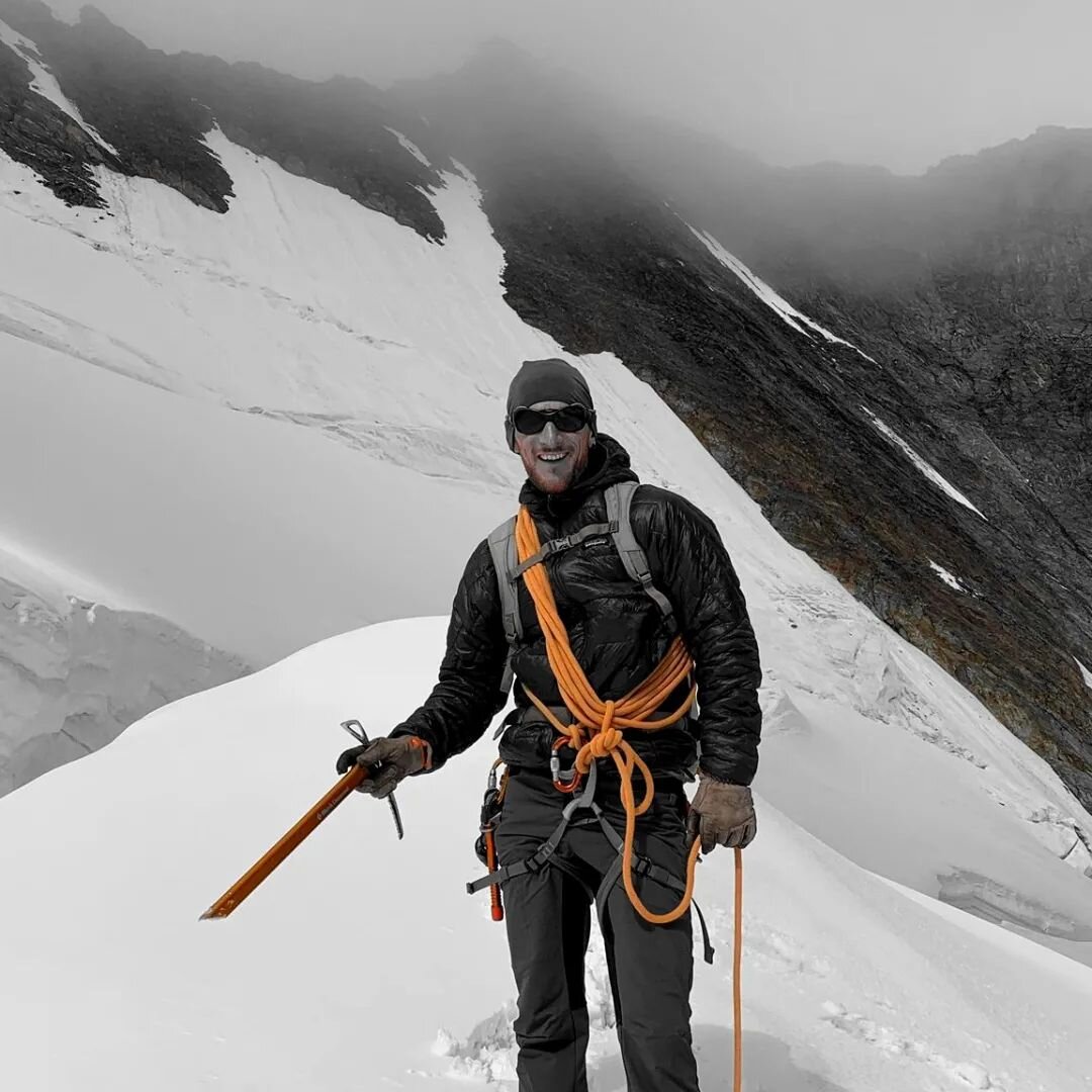 Switzerland, Swiss 🏔️🇨🇭

#mountainlove #mountainguide #westalpen #weguideyou #rockandsnow #4000er