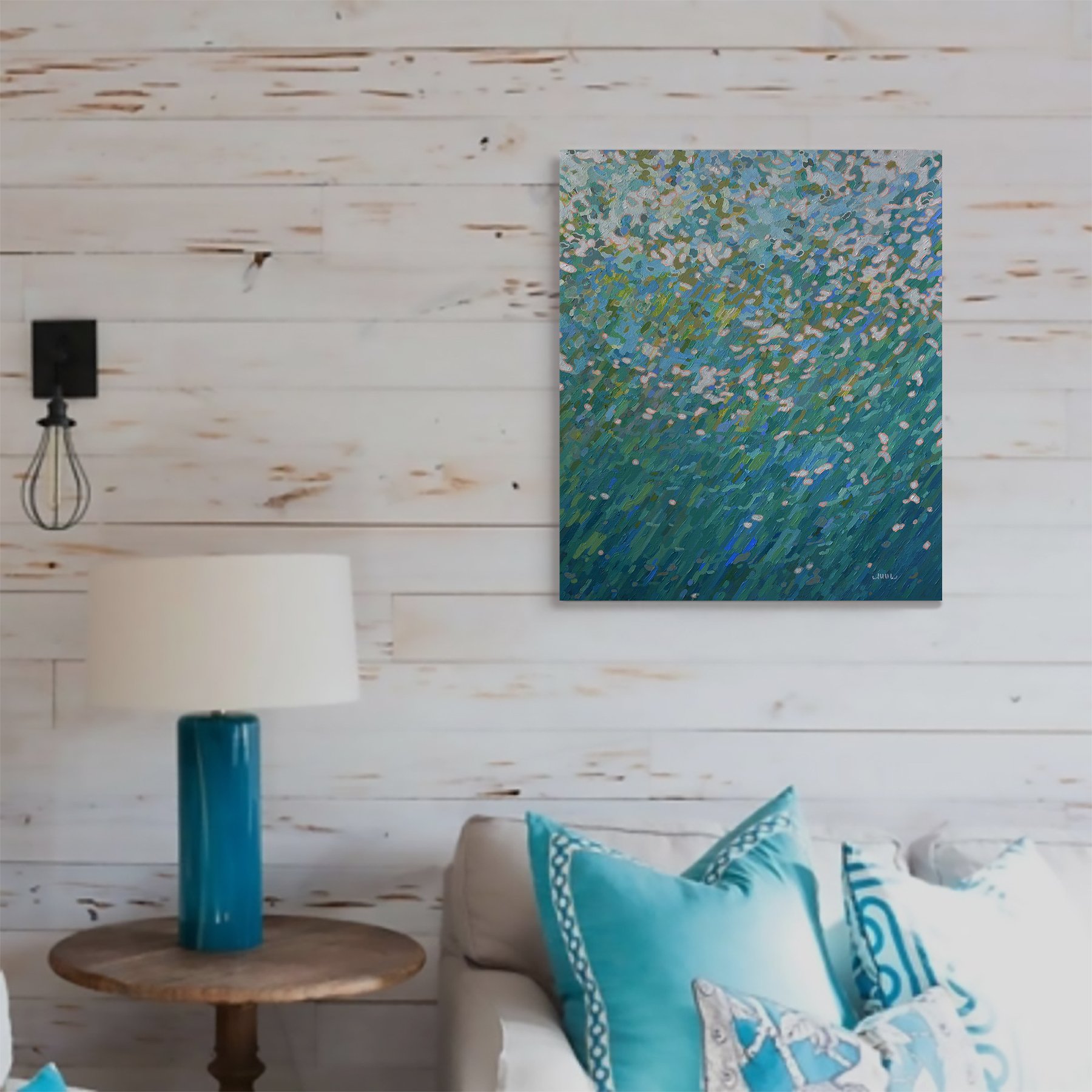 light flowin in room.jpg