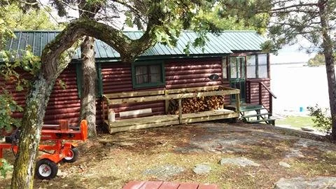 cabin 7 - side.jpg
