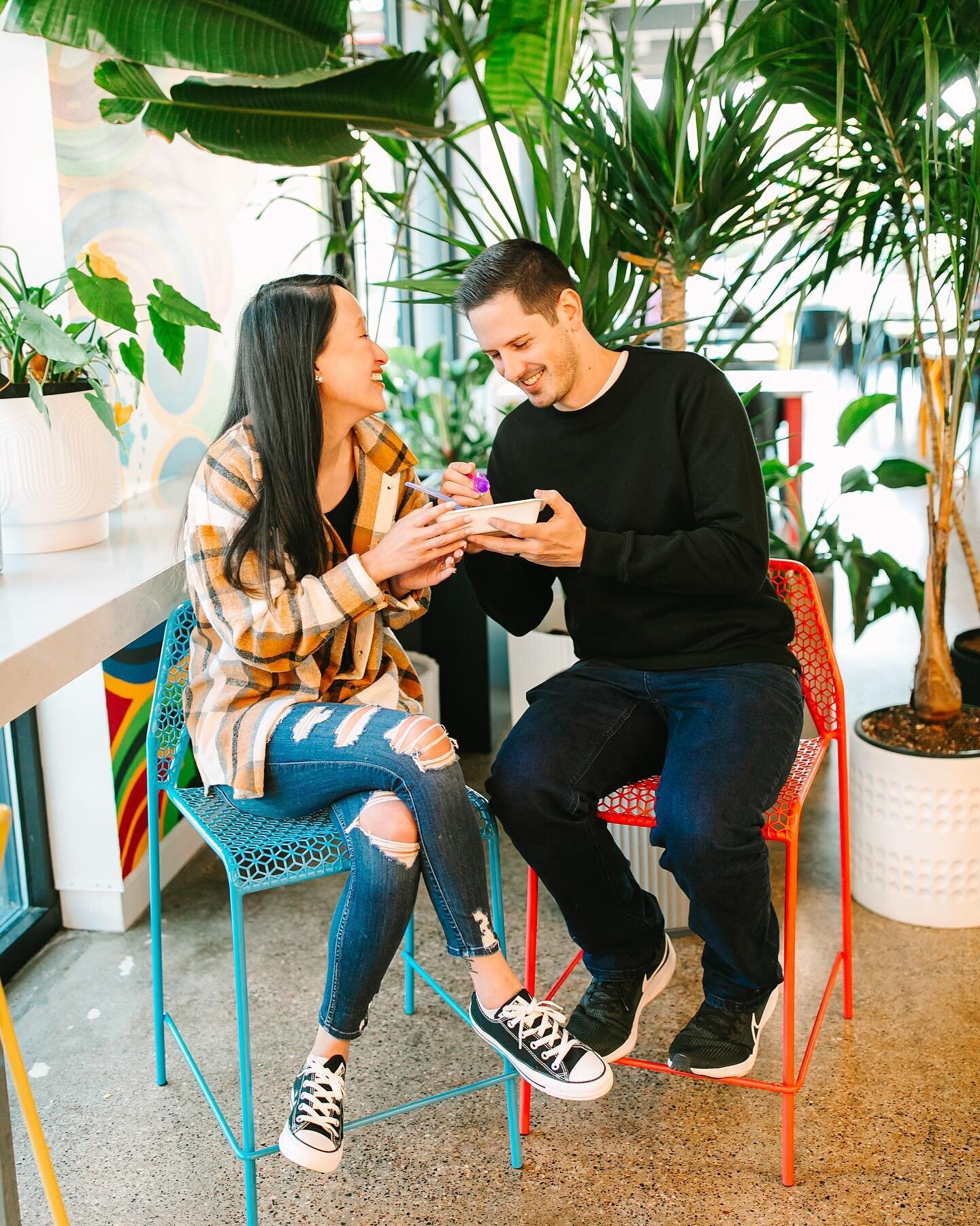 Cheers to Friday night date nights! Where&rsquo;s your favorite spot for the best dinner date?! Bonus points if the menu has fun cocktails and fab desserts ✨ #kristaesterlingphotography #minneapolisweddingphotographer