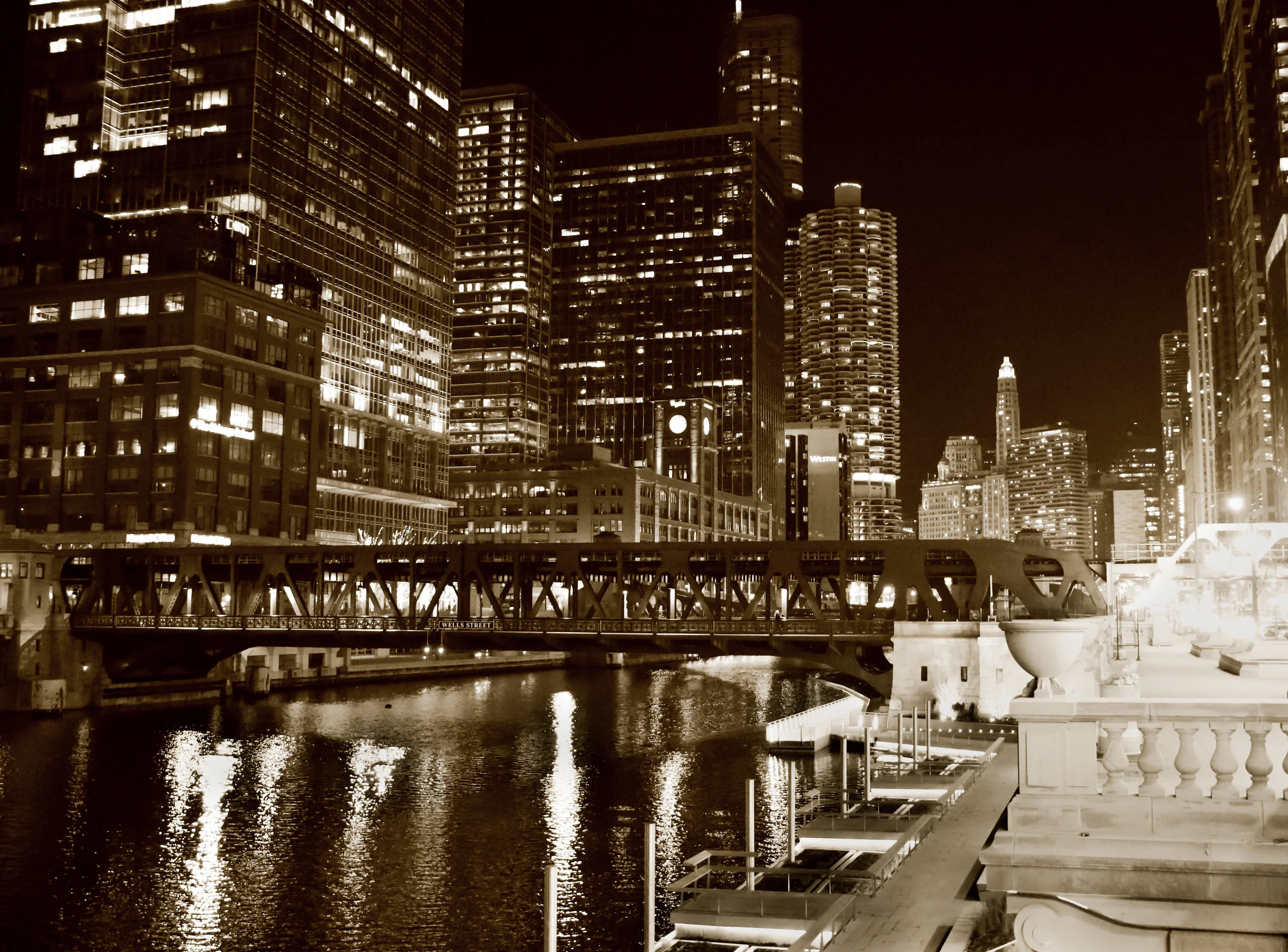Monochrome City
