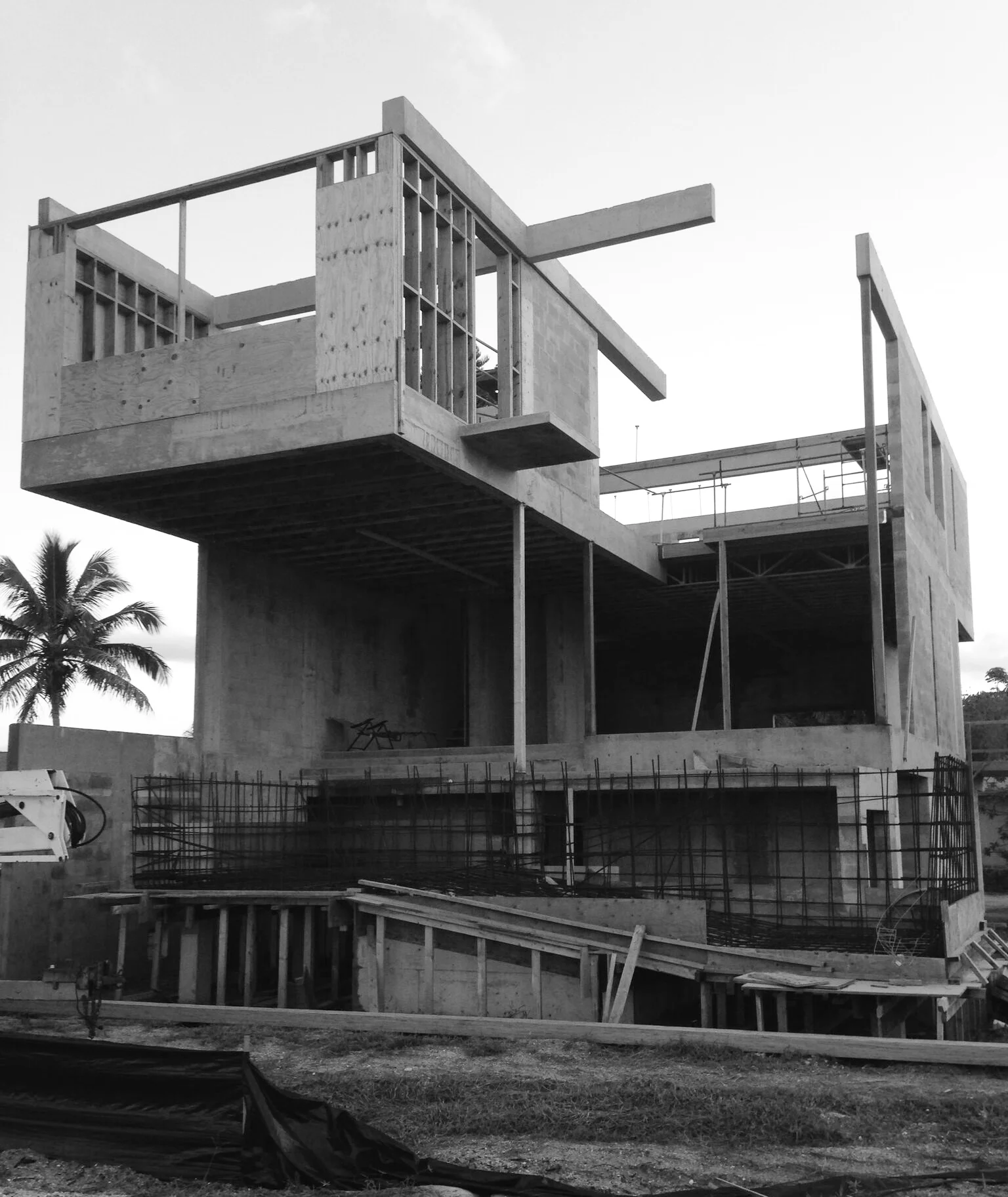 nainarconstruction-black_white.jpg