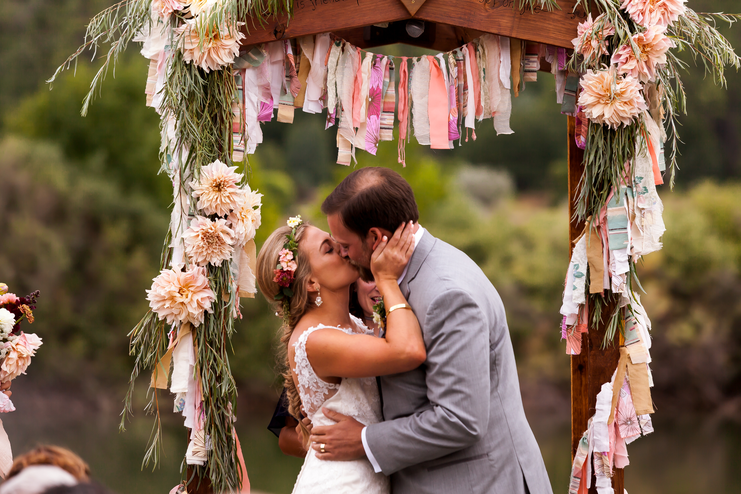 alexi hubbell photography river bend ranch wedding-6209.jpg