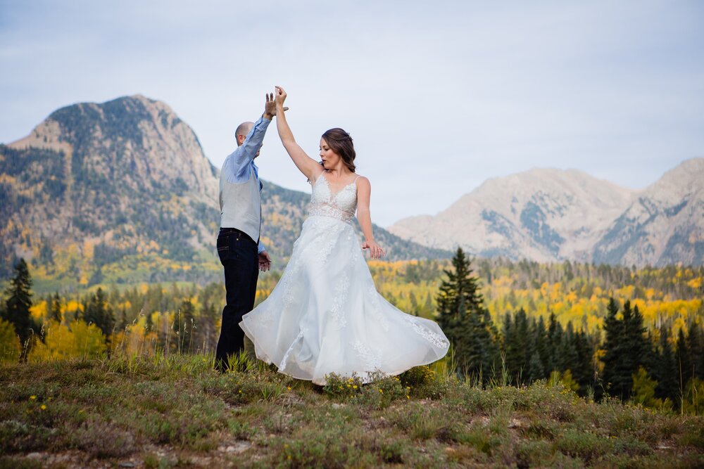  Fall wedding  Durango, Colorado  Cascade Canyon Durango  ©Alexi Hubbell Photography 2020 