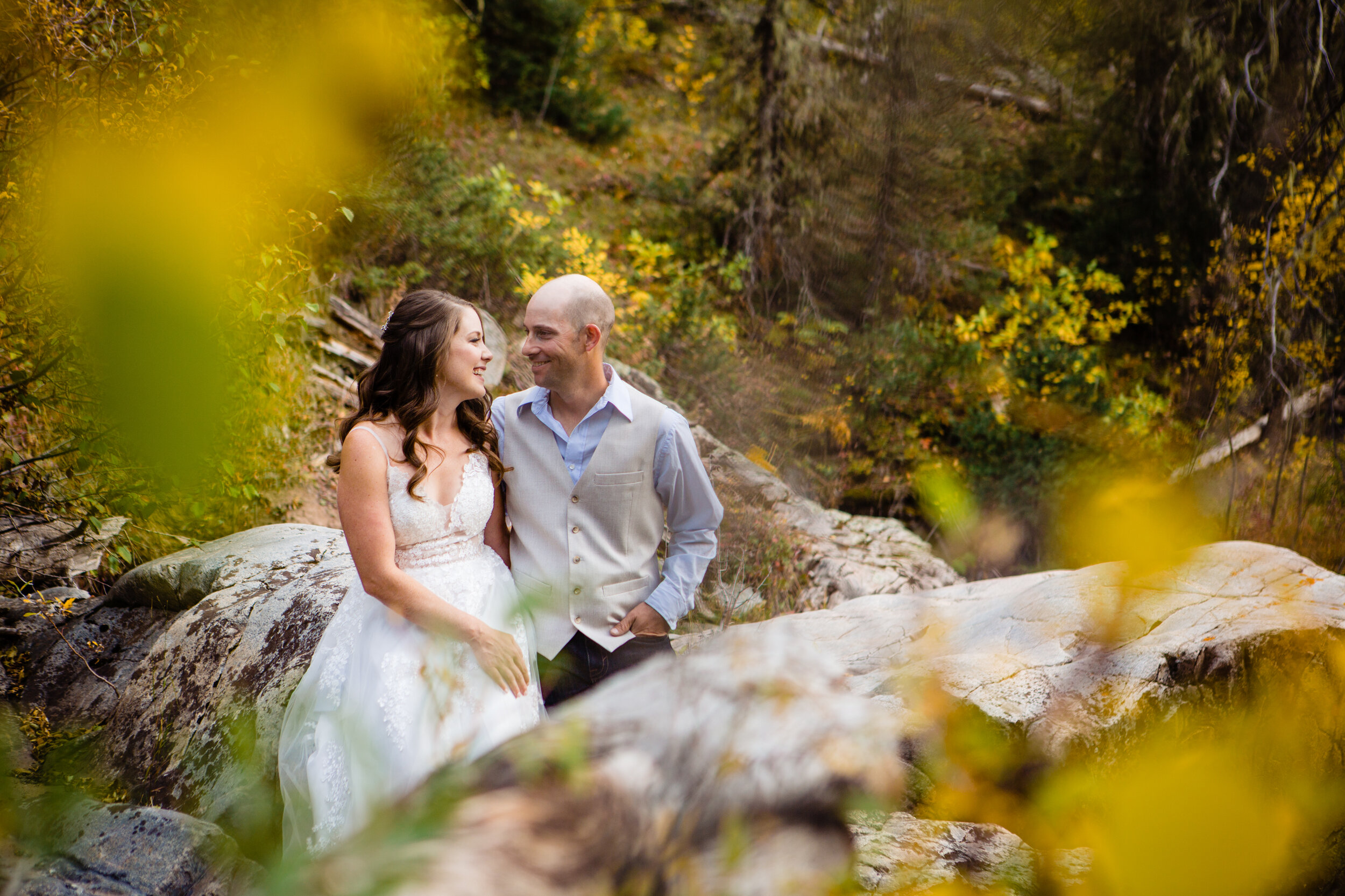  Fall wedding  Durango, Colorado  Cascade Canyon Durango  ©Alexi Hubbell Photography 2020 