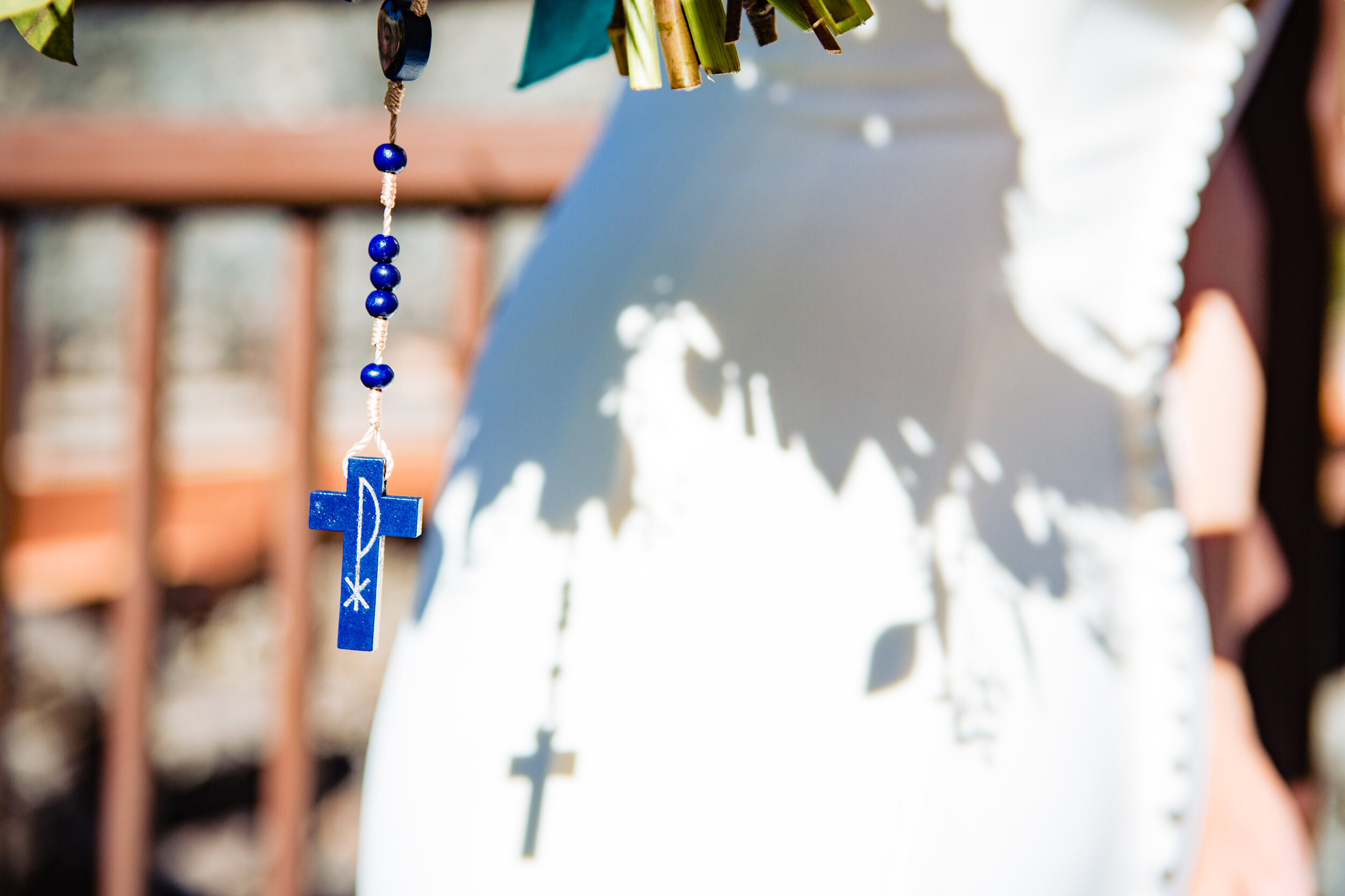  Bride’s Rosary   Fall wedding  Ouray, Colorado  Red Mountain Pass Elopement  ©Alexi Hubbell Photography 2020 