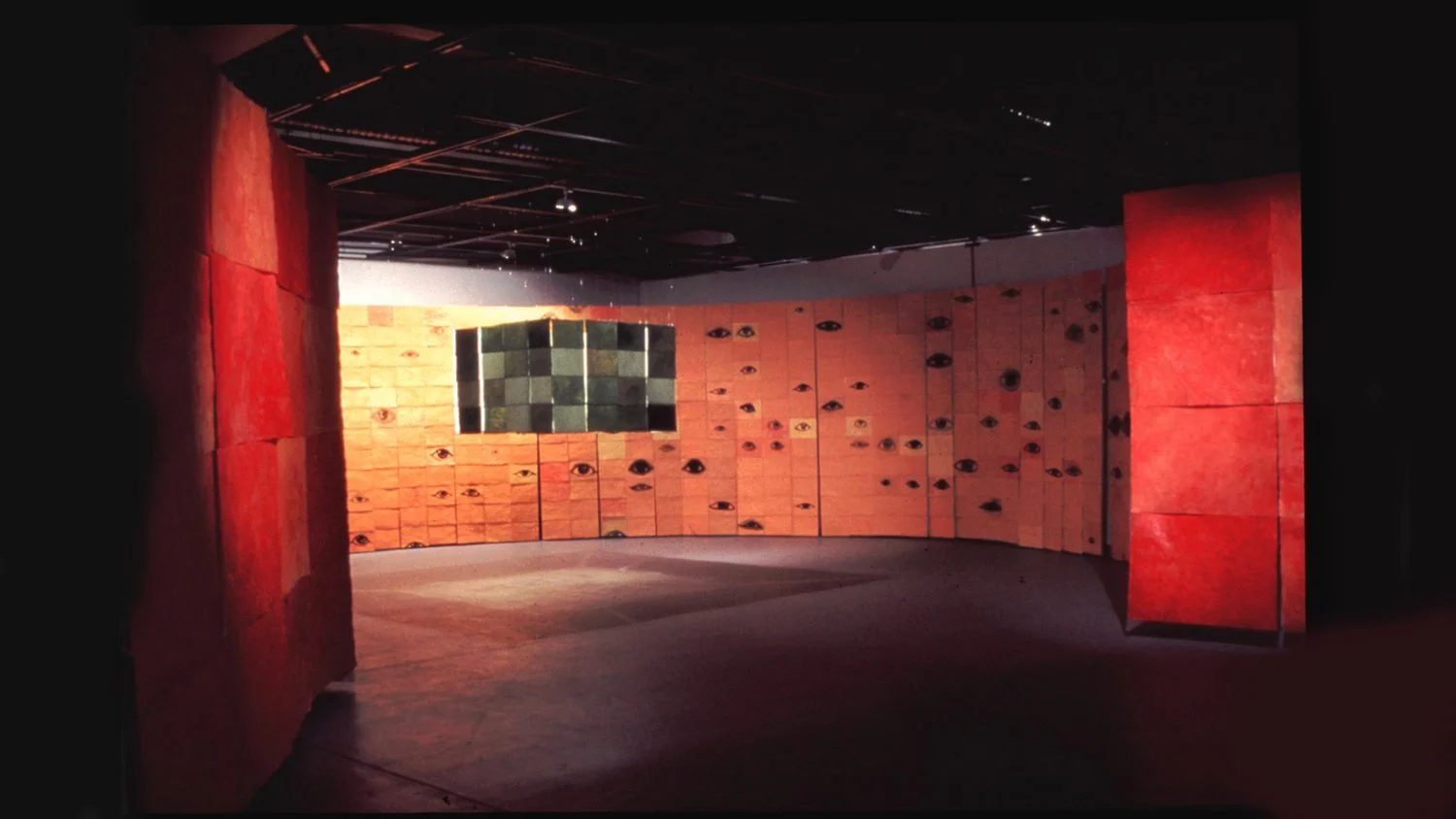 ANIMA MUNDI (print media installation)