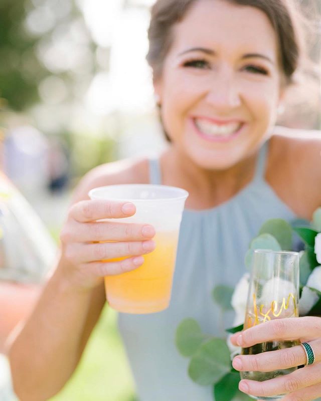 Cheers!! 🍊crush all around! Fun shot by @leighannburdett