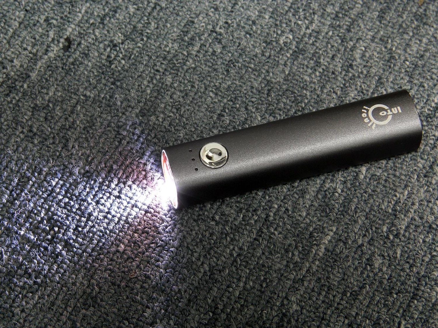 Intocircuit Ultra-Compact External Battery Charger 4.jpg