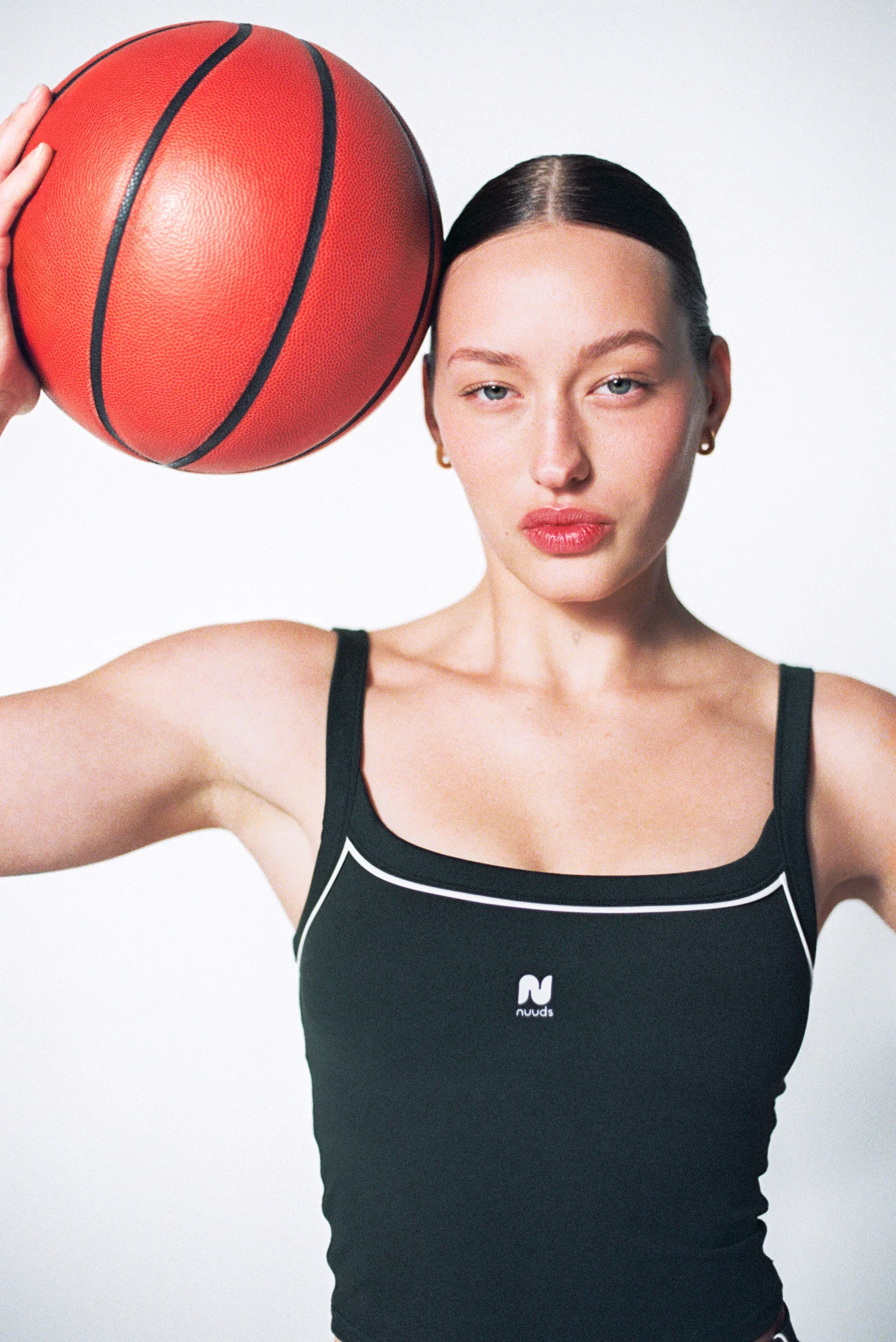 IMAGE 7 NuudsAthletics-1021 (1).webp