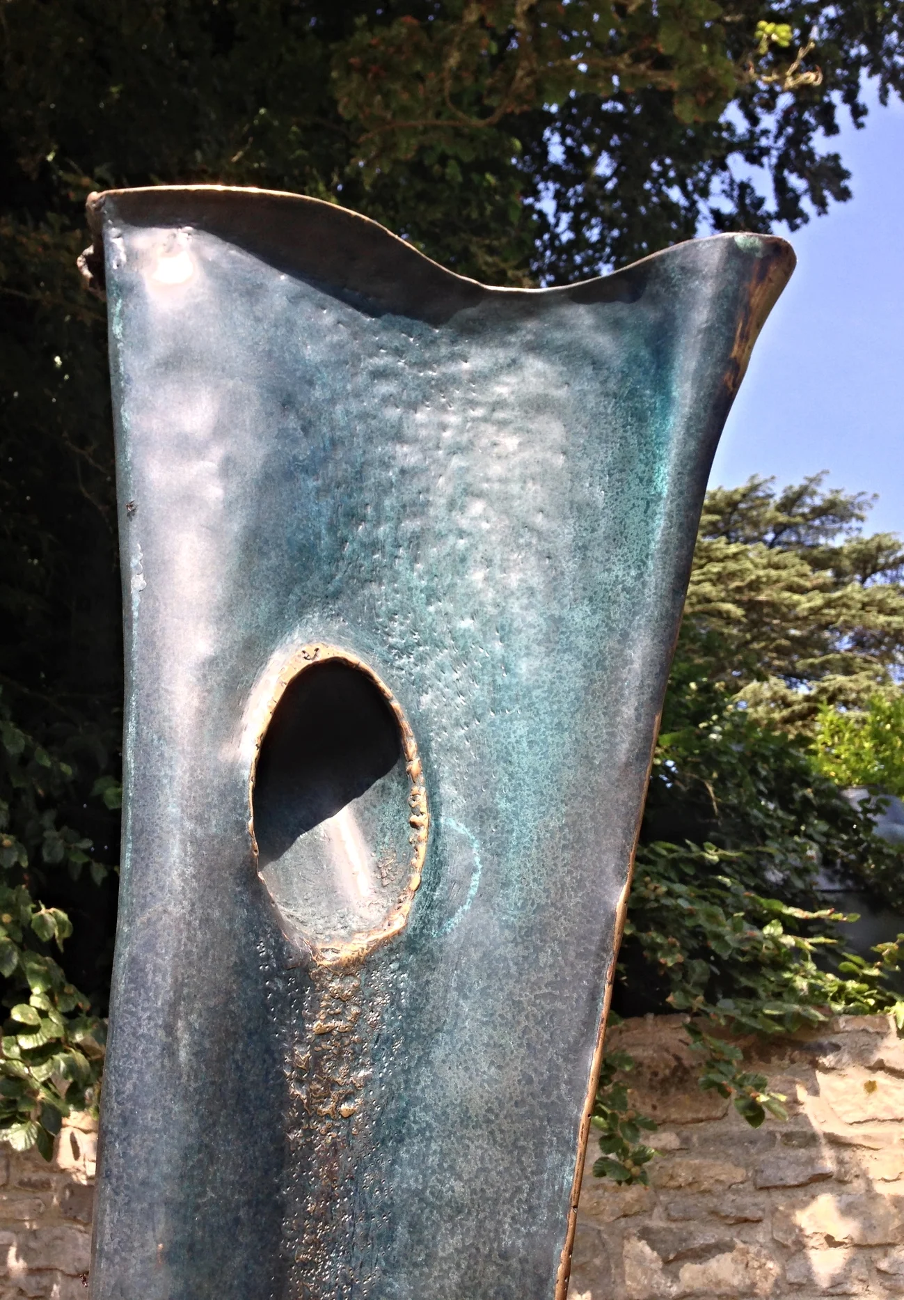Beal Toinne Mór (Large Bow Wave), repoussé bronze, 2.0m high x 40cm x 40cm, 2013