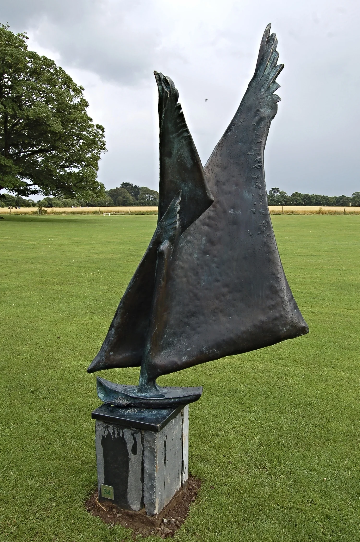 An tÉan Mara Mór (The large Seabird), repoussé bronze, 2.2m high x 1.3m x 0.5m, 2013 (sold)
