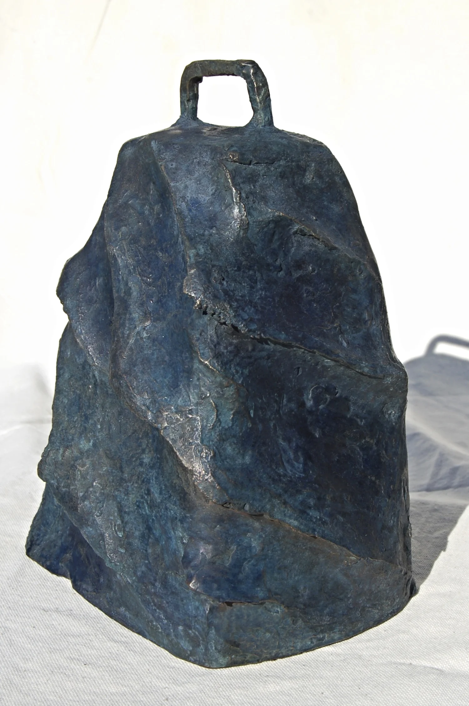Clog na Mara III (Sea Bell III), cast bronze, ed. 7/7, 30cm high, 2010