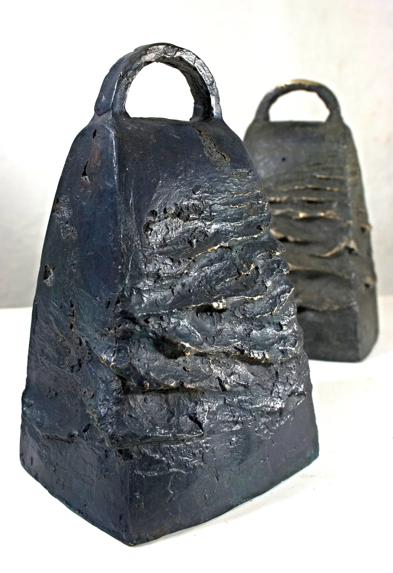 Clog na Mara IV (Sea Bell IV), cast bronze, ed. 7, 20cm high, 2013