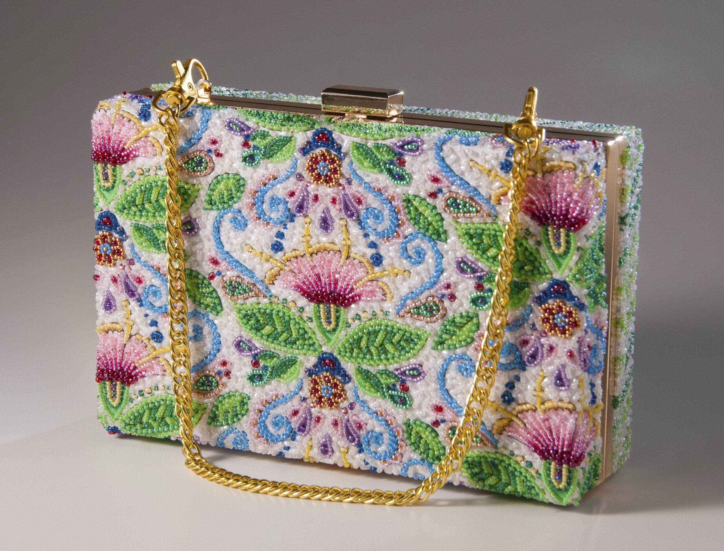 MAS-Beaded Purse-light-9123.jpg