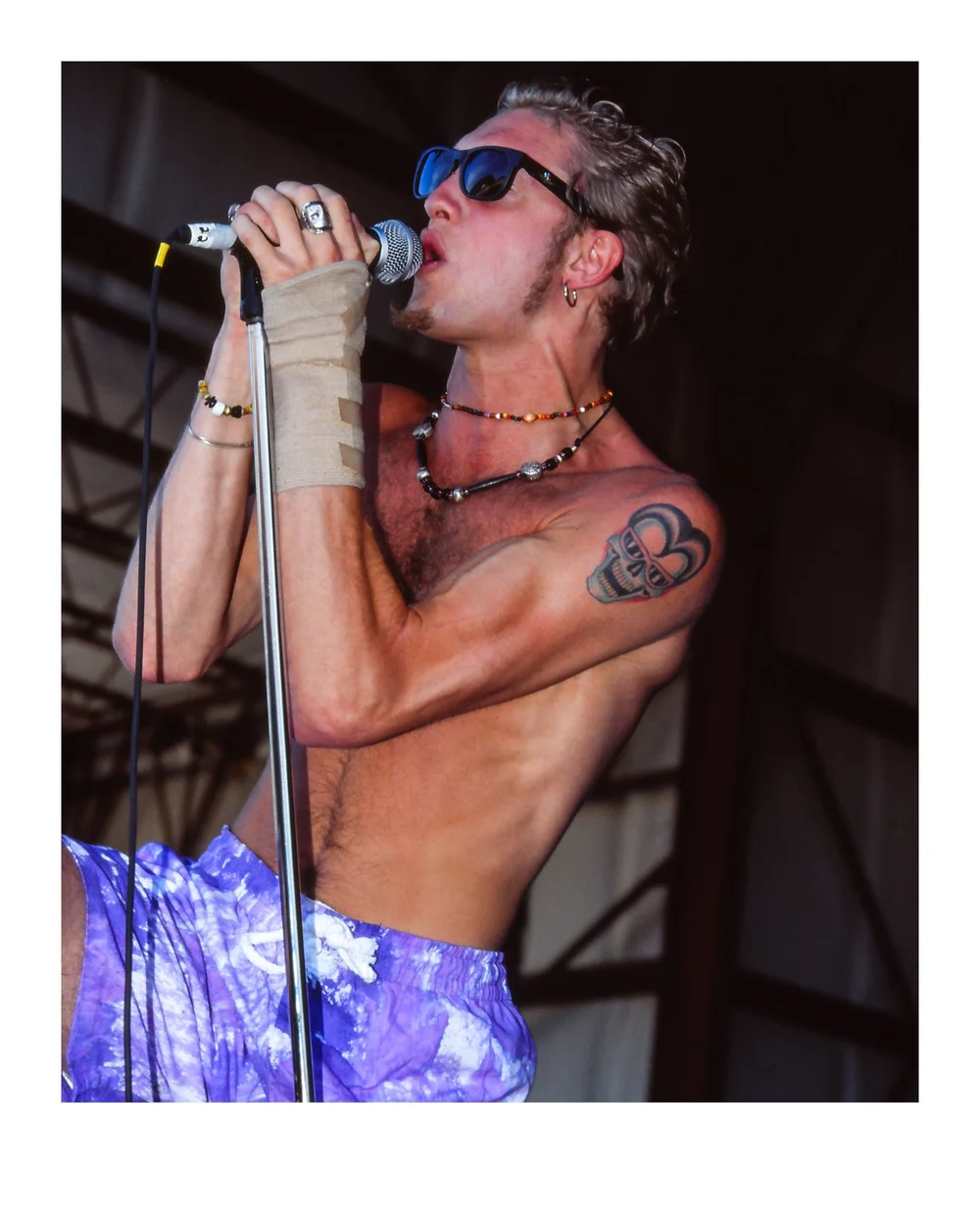 1991 Layne Staley Alice in Chains High Quality Fine Art Archival Photo  Paper Picture Print Sizes 8x10 to 30x40 — Paul Jendrasiak Photography, image size:1000x1250