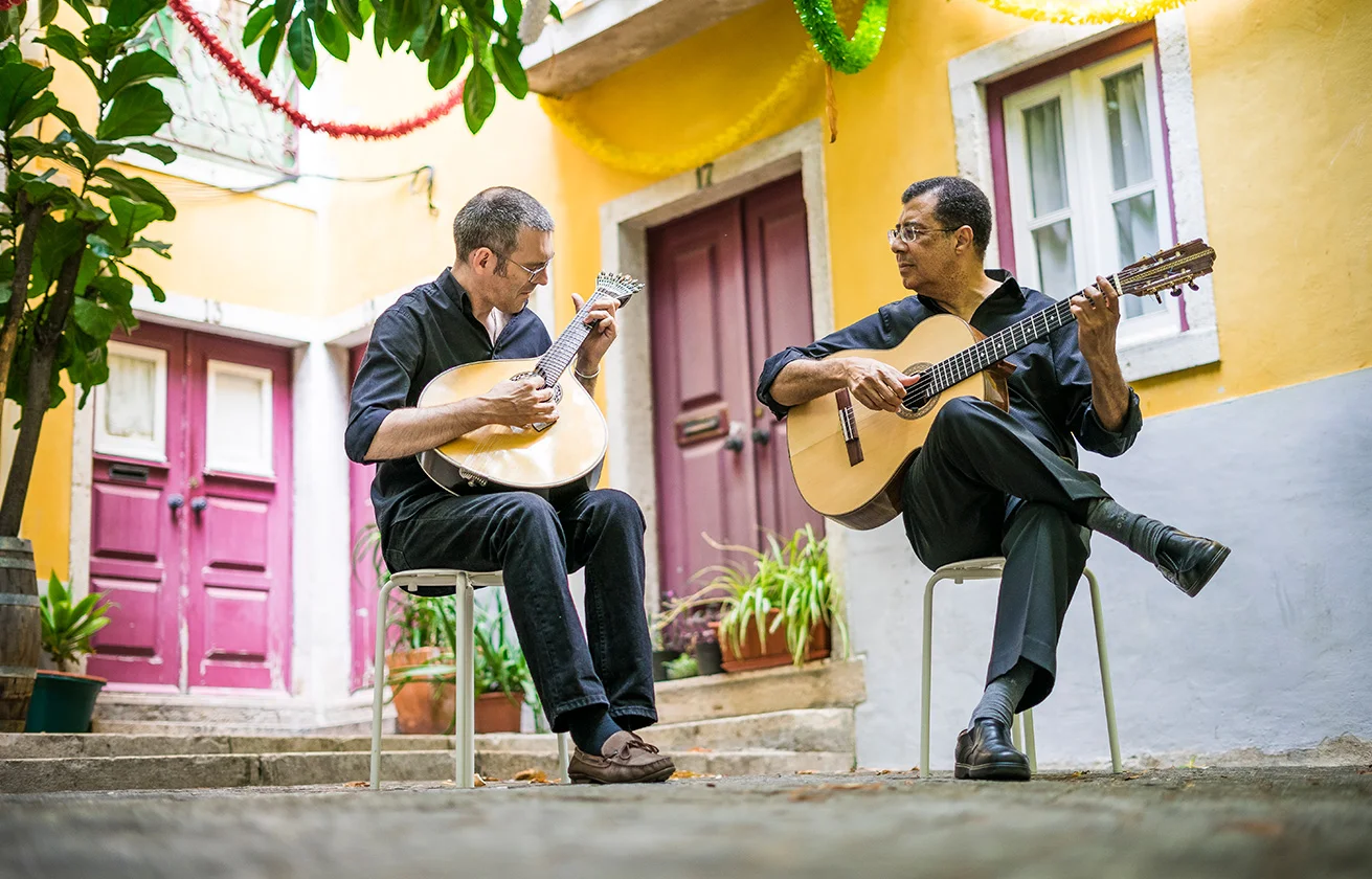 singulartrips-OLD-NEIGHBORHOODS-FADO-.jpg