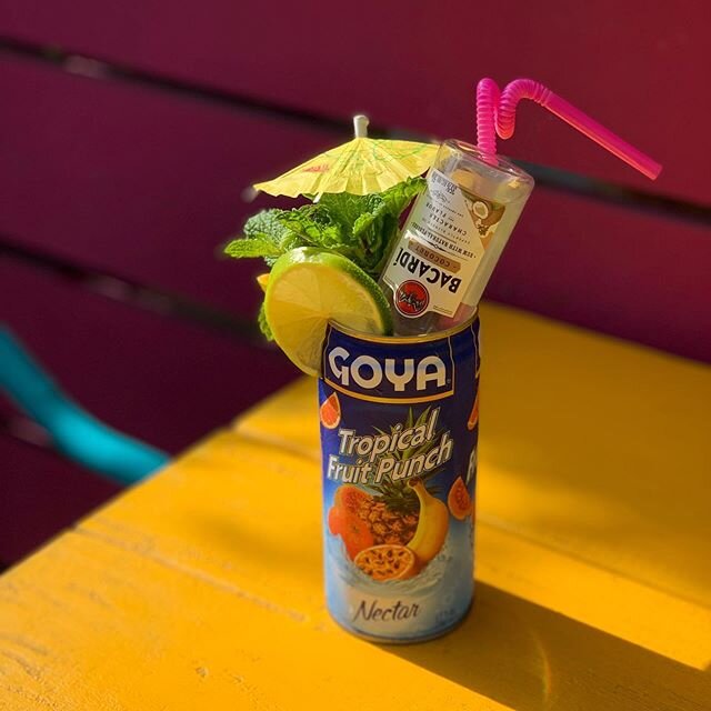 It&rsquo;s beautiful outside ☀️ we hope you get to enjoy a little sun today! Wishing we could serve you this beautiful cocktail on the patio ❤️☀️❤️ . . . .

#spring #drinks #cocktails #foodstagram #chicago #thrillist #foodoptimising #infatuation